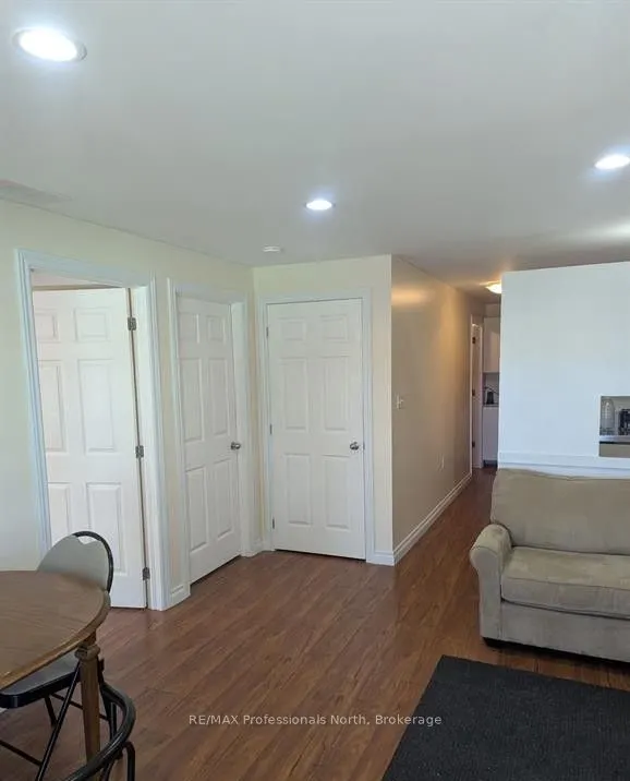 103 St Lawrence Street W