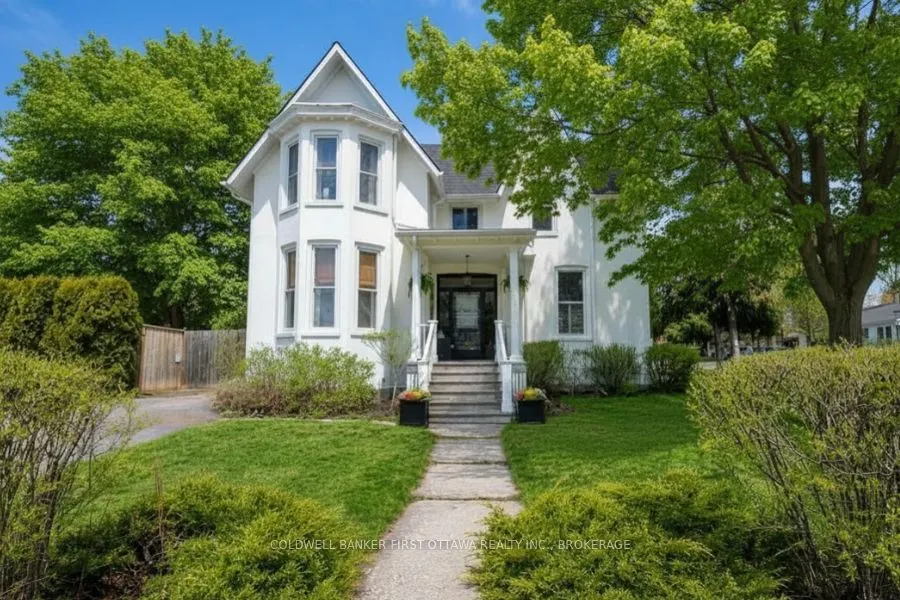 201 Bridge Street W