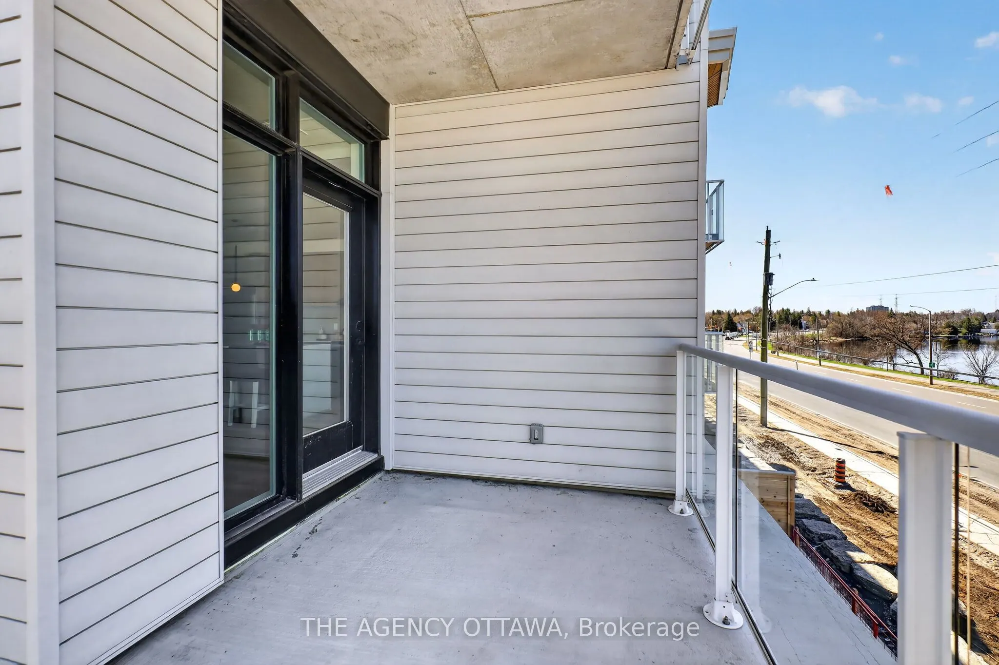 3085 Riverside Drive #201
