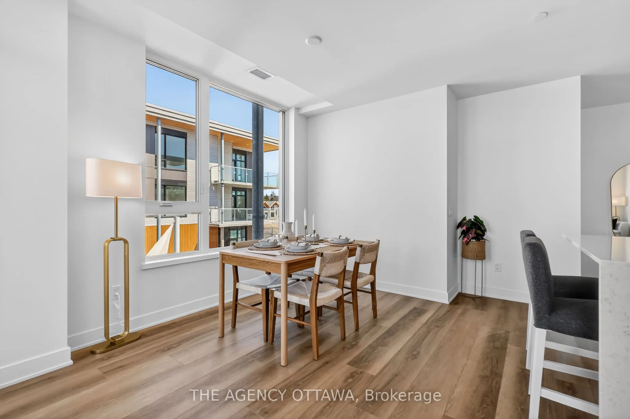 3085 Riverside Drive #201