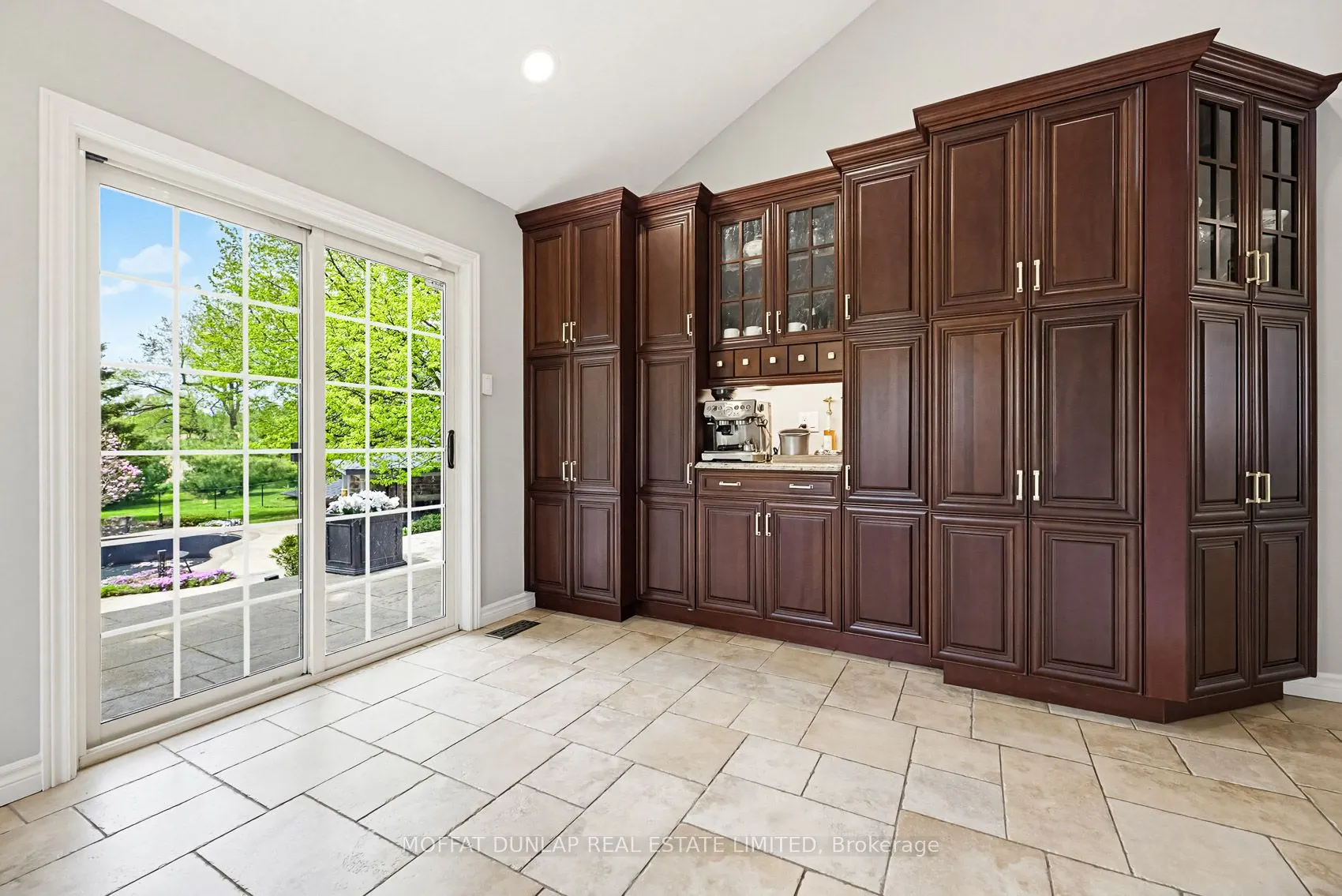9546 County Road 22