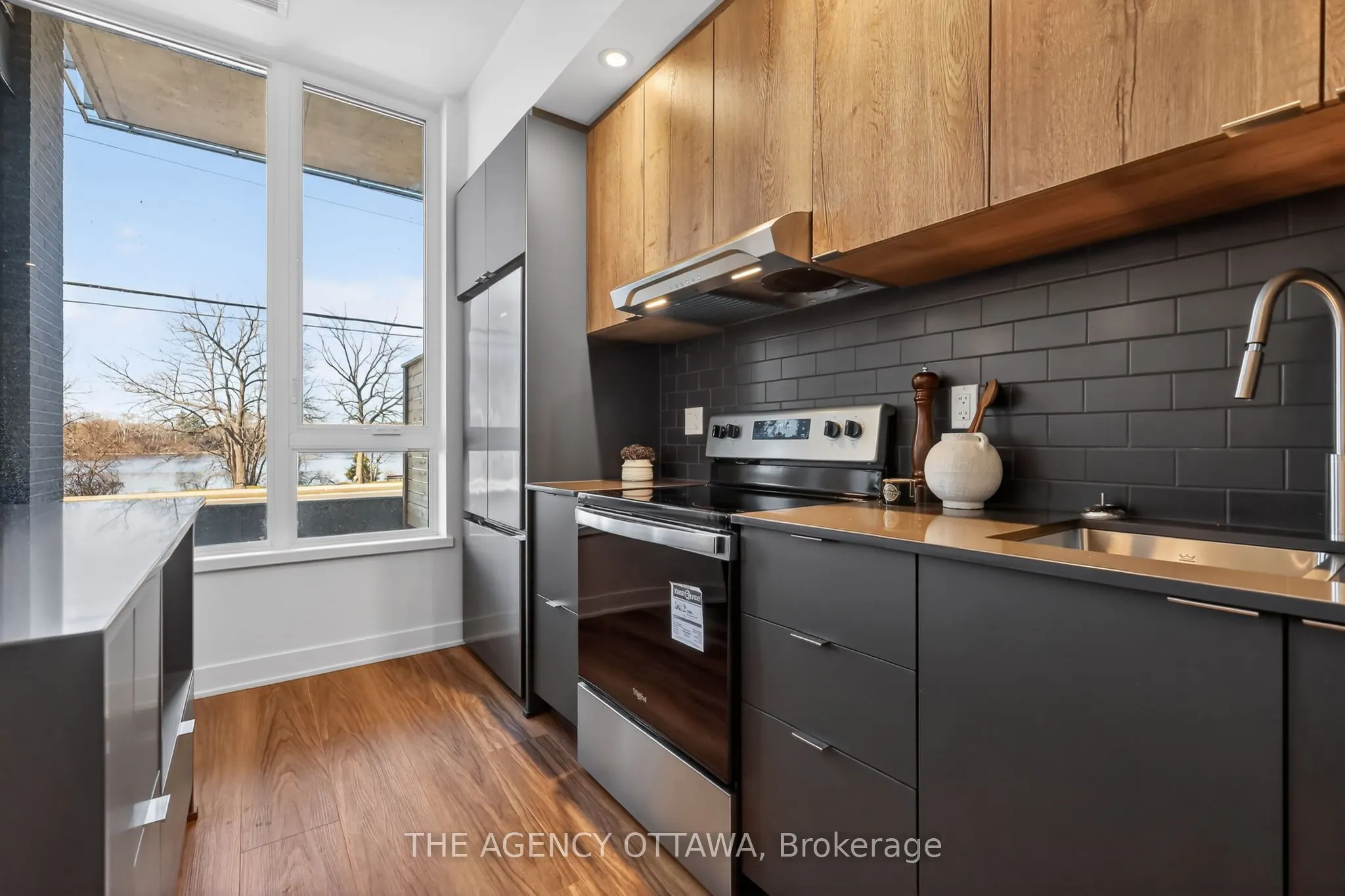 3085 Riverside Drive #103