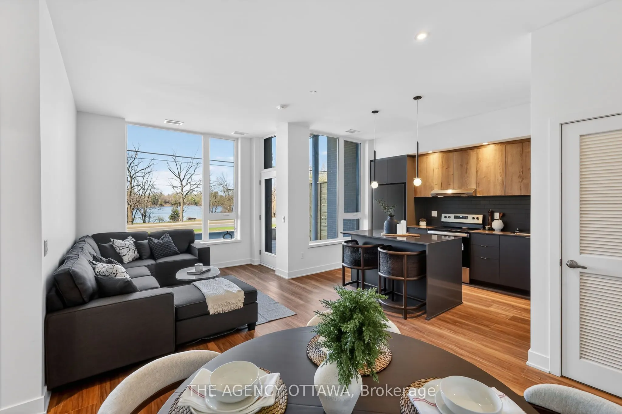 3085 Riverside Drive #103