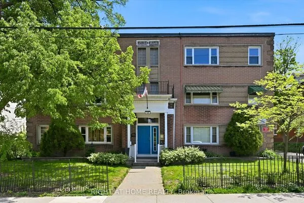 137 Emerald Street S