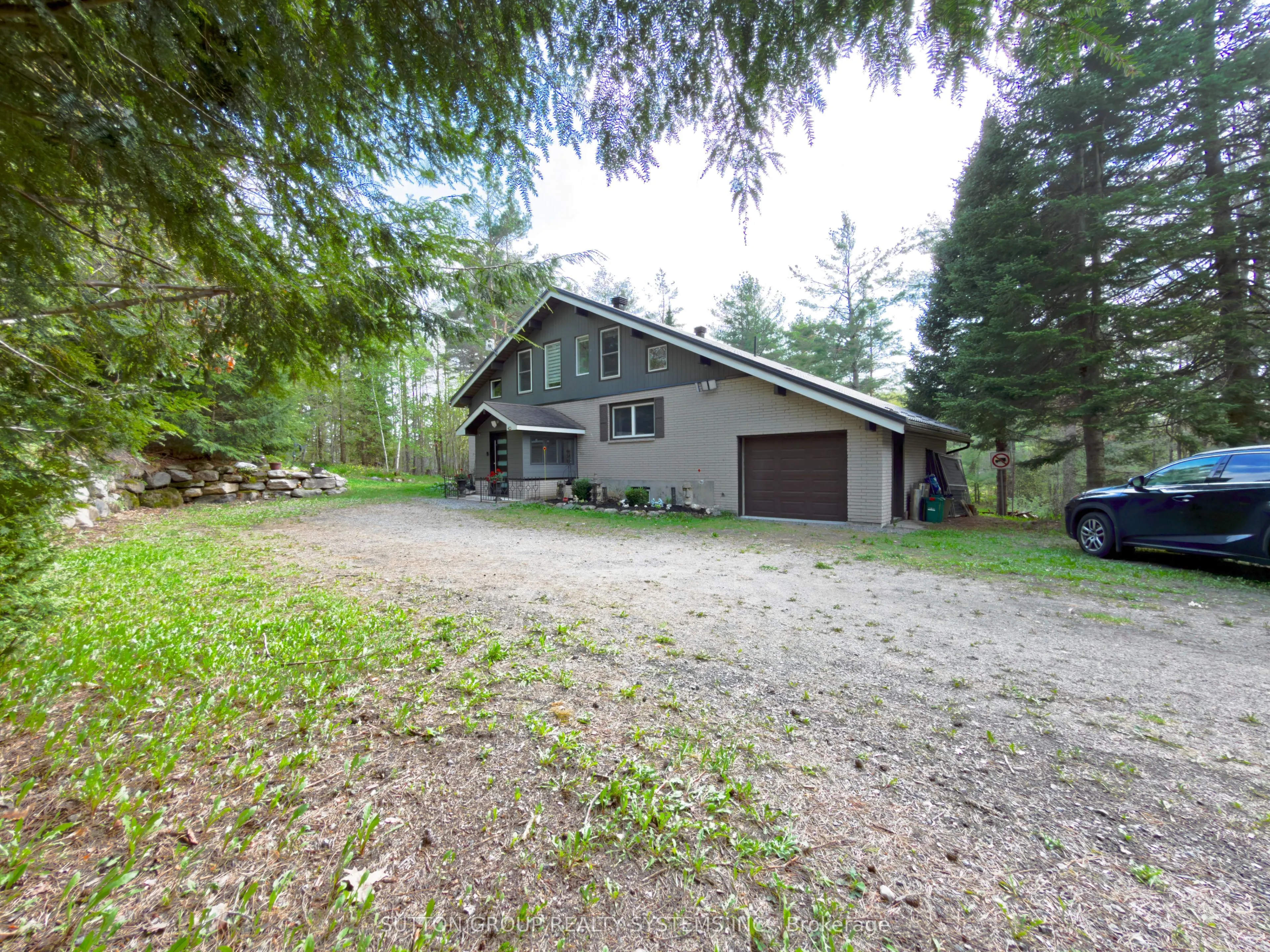 1018 Whites Road