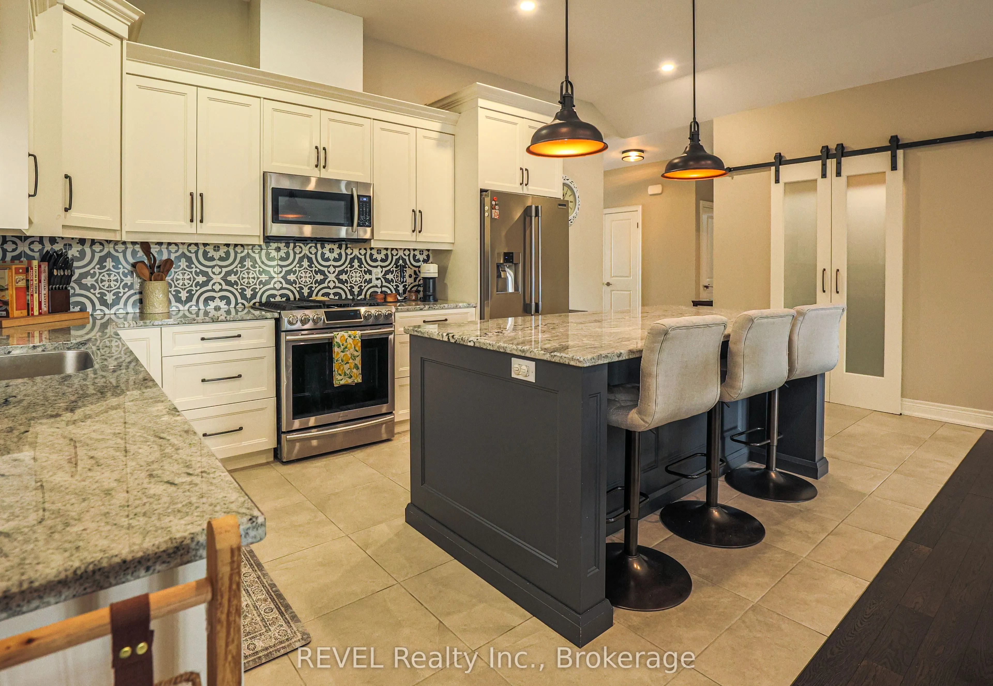 15 Willowbrook Drive