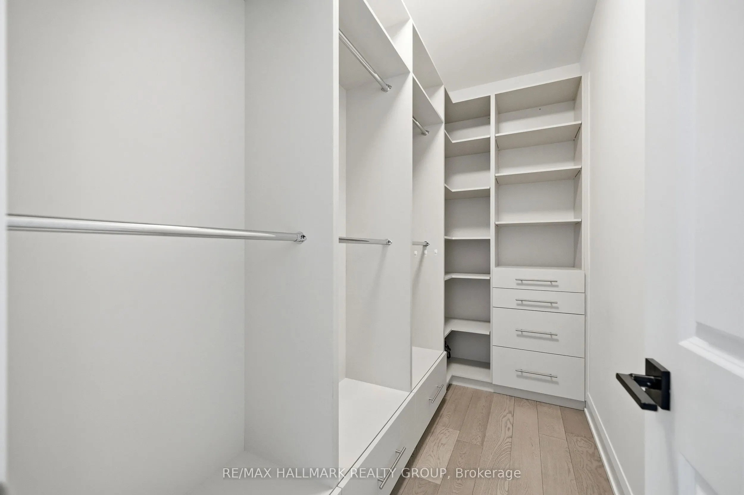 225 Summerview Terrace