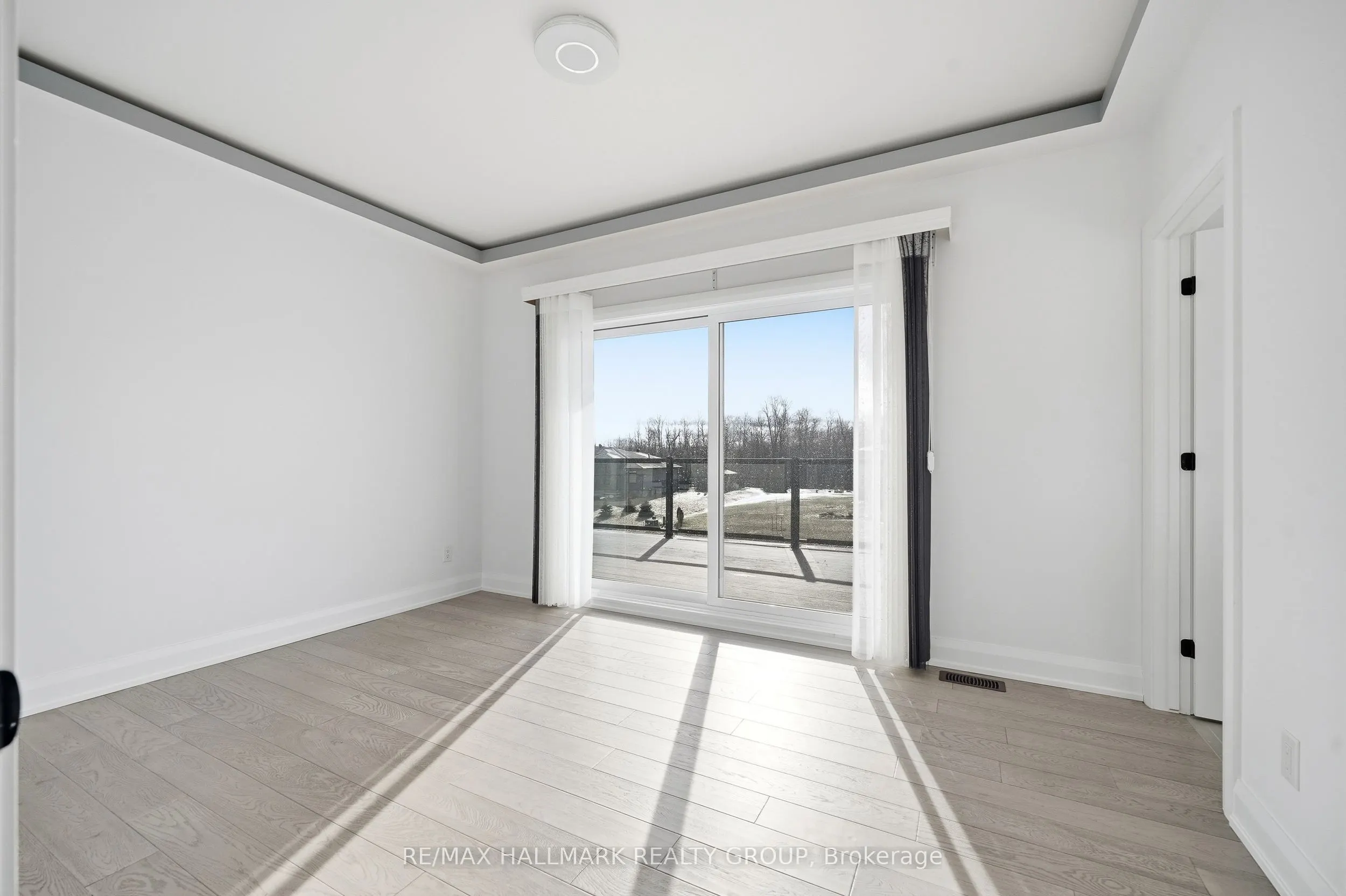 225 Summerview Terrace