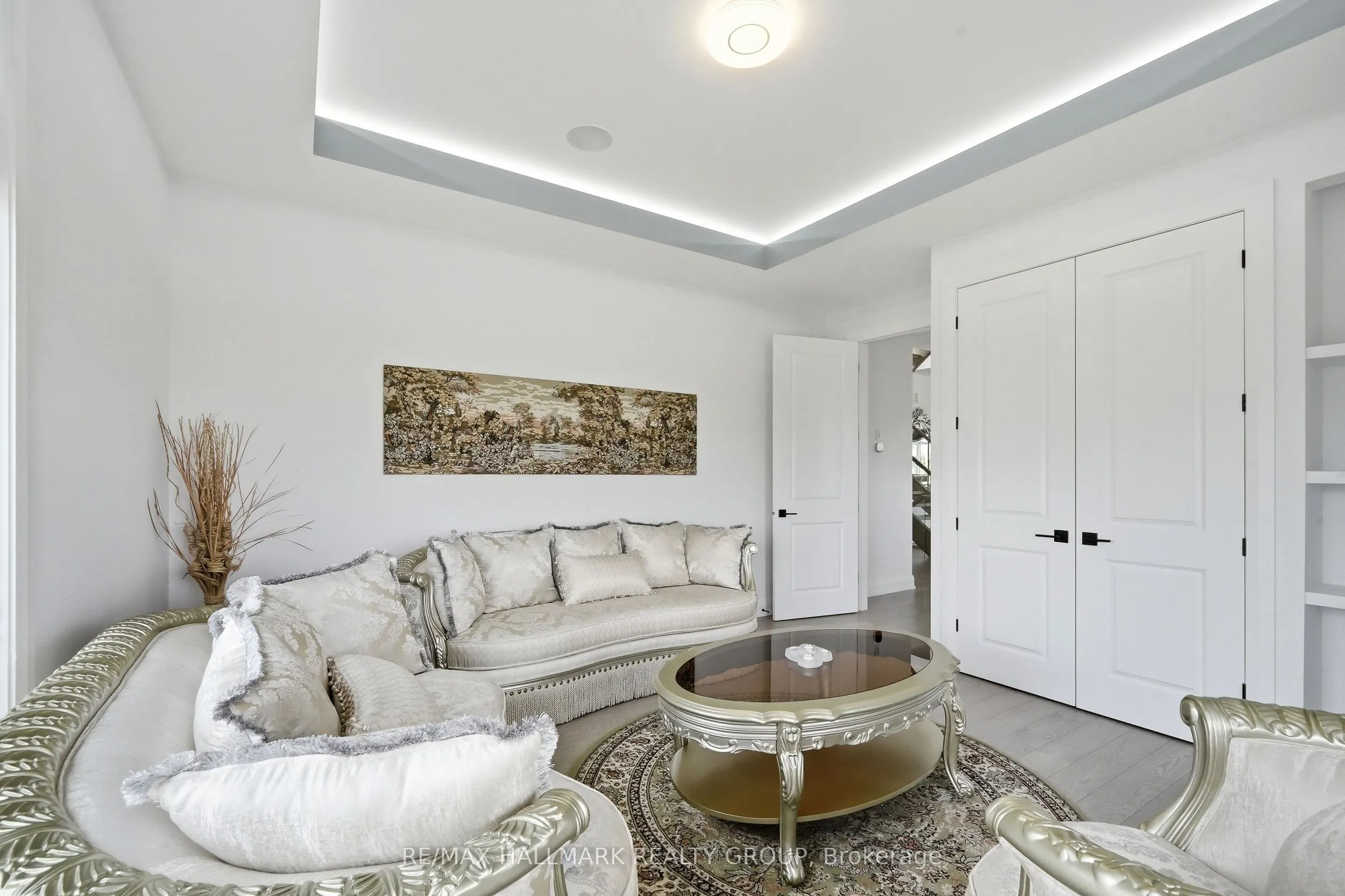 225 Summerview Terrace