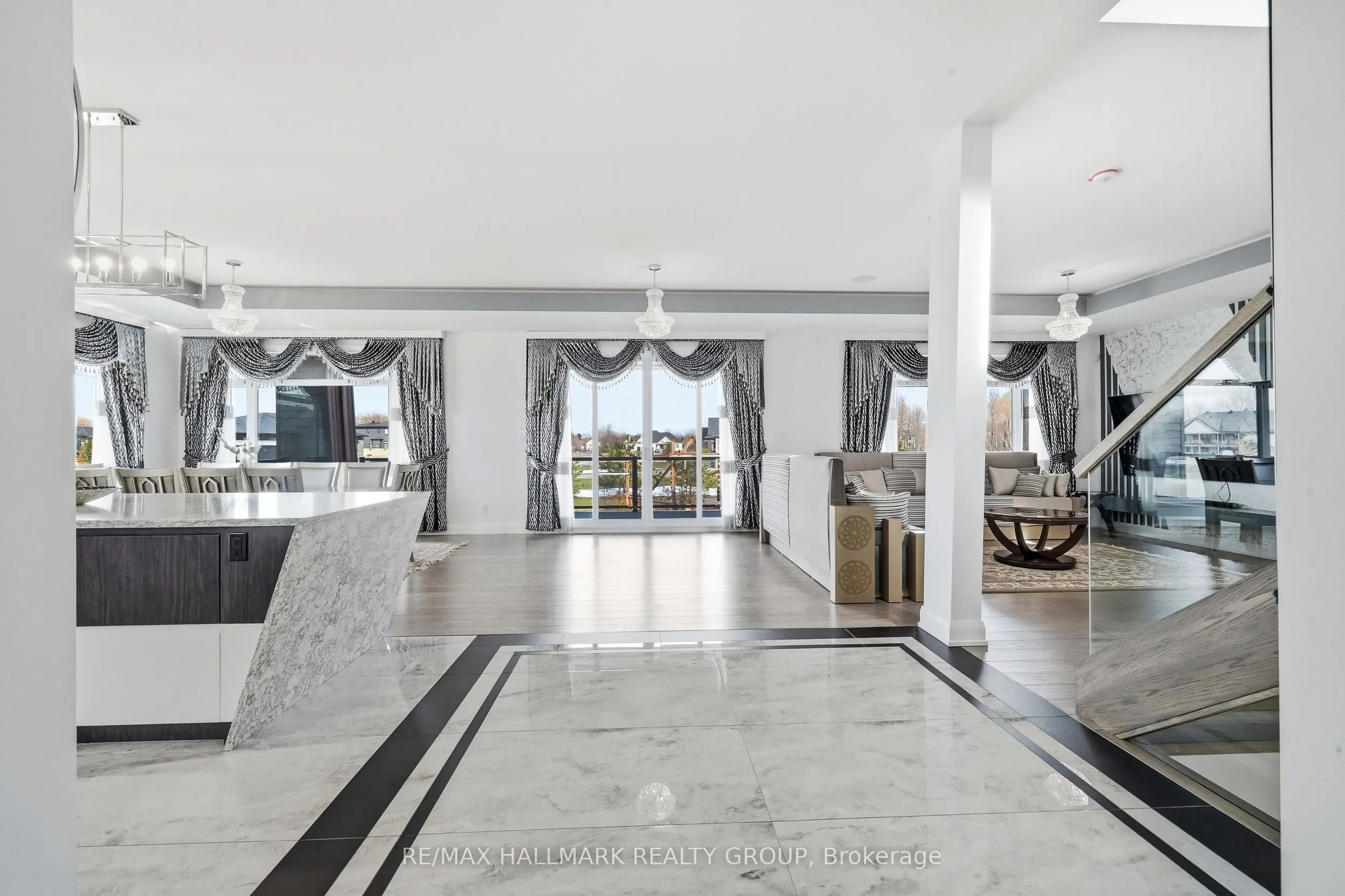 225 Summerview Terrace
