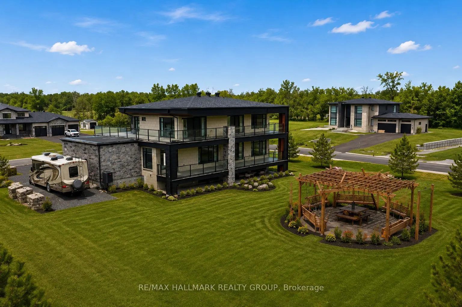 225 Summerview Terrace