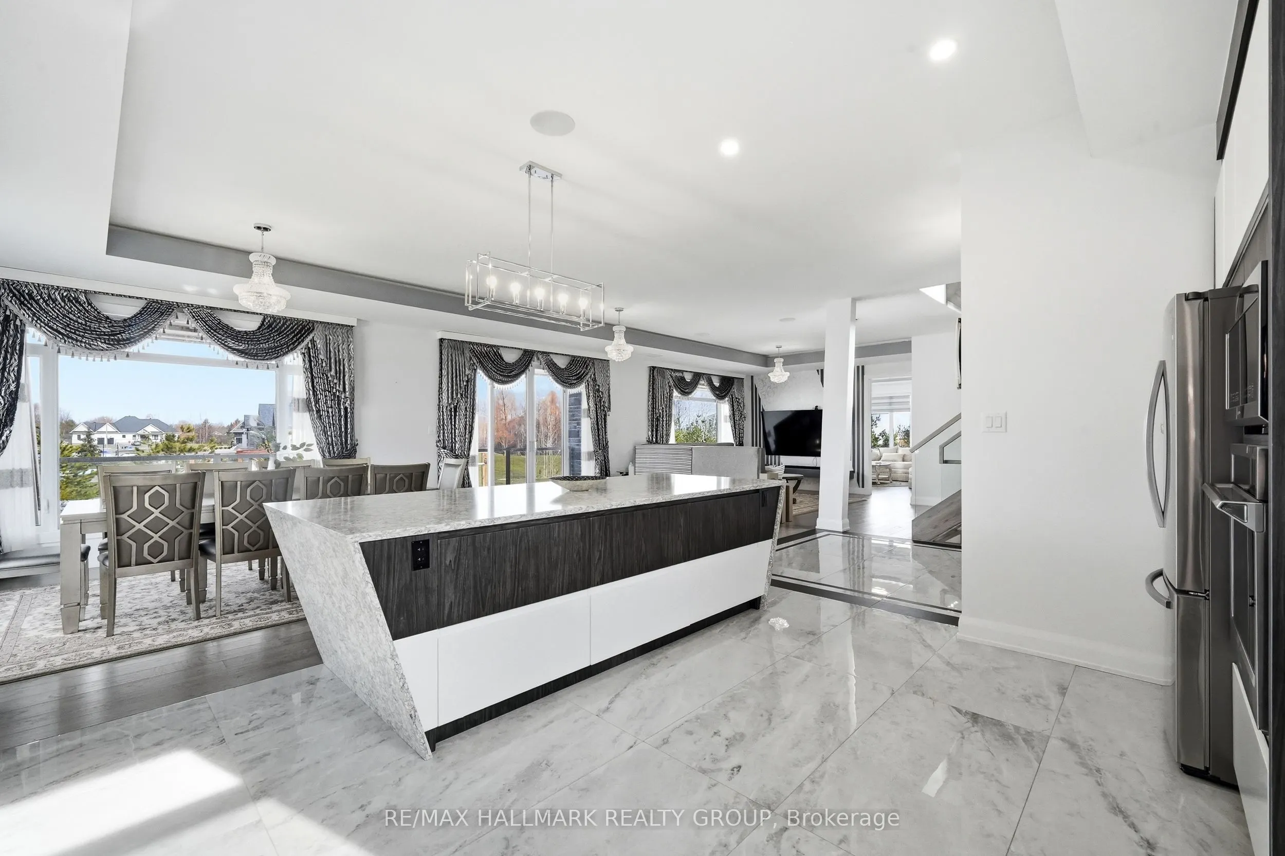 225 Summerview Terrace