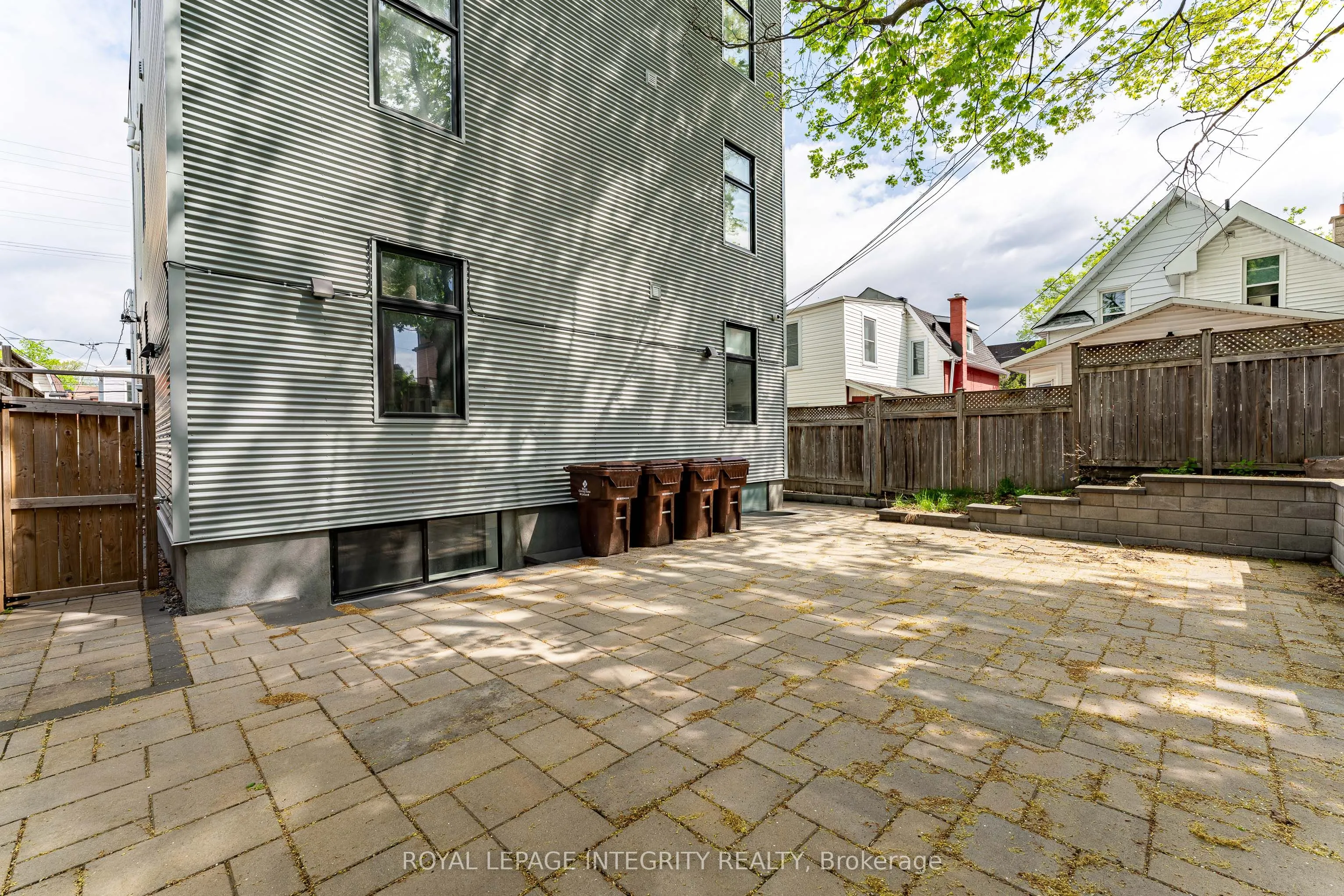 442 SUNNYSIDE Avenue