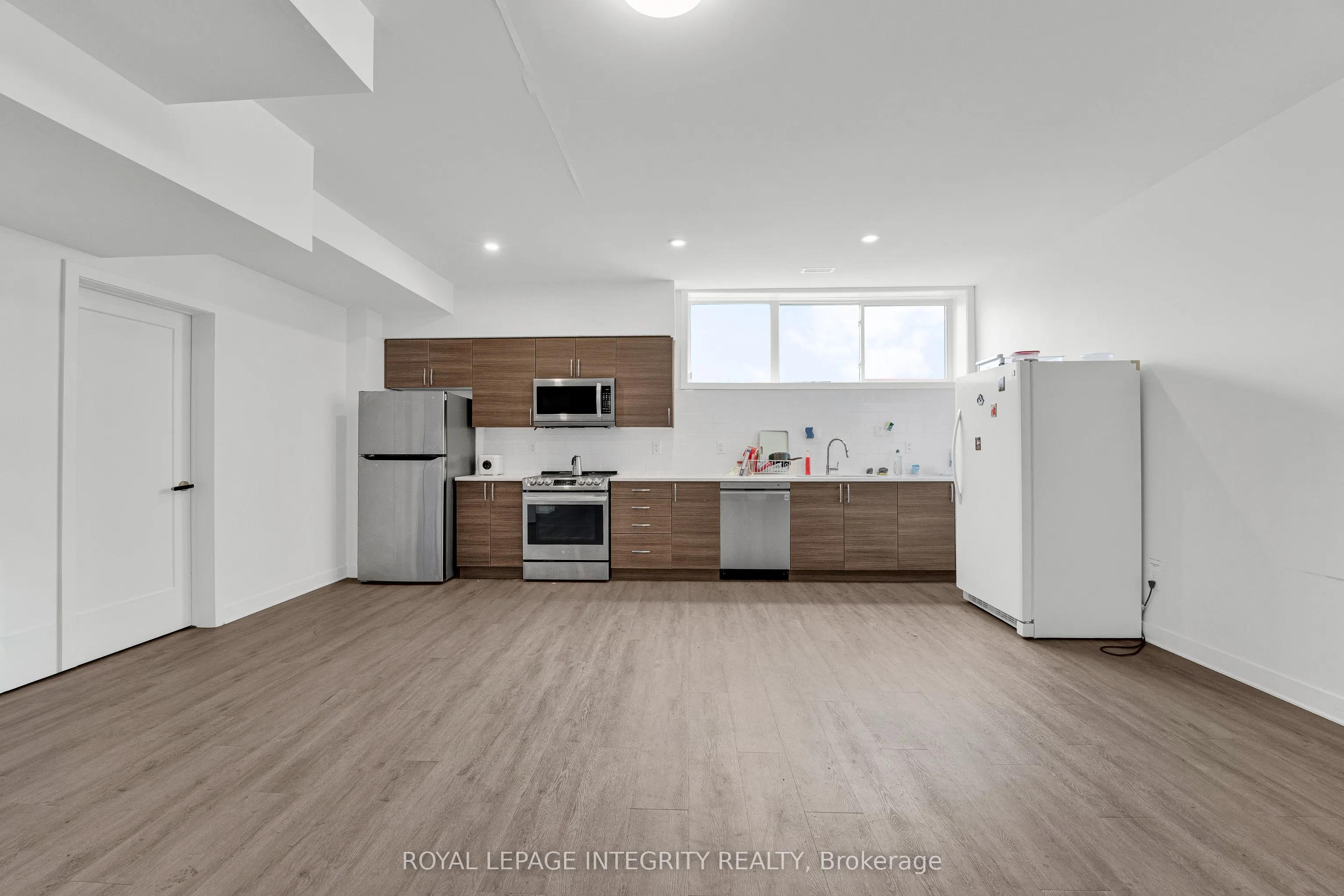 442 SUNNYSIDE Avenue