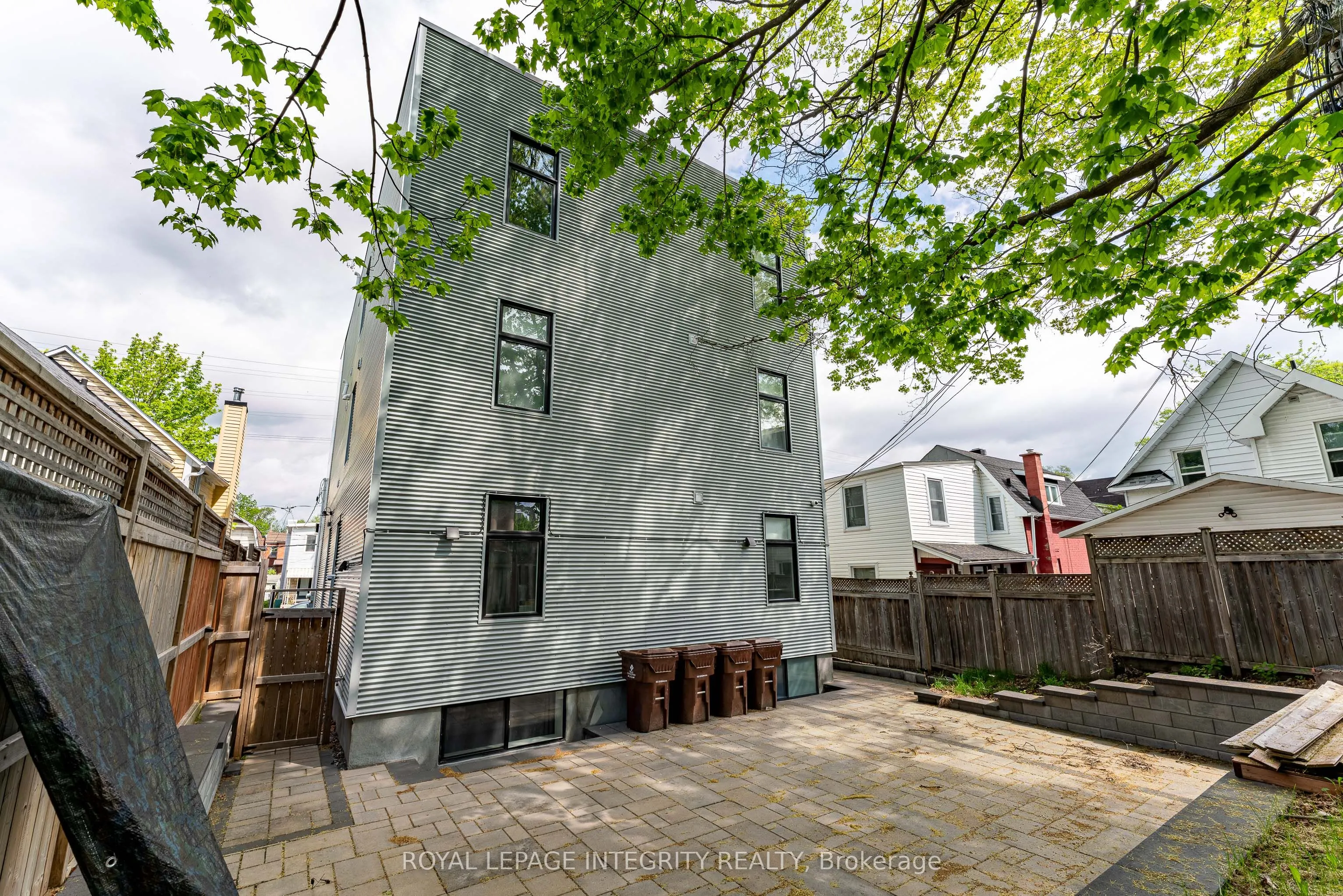 442 SUNNYSIDE Avenue