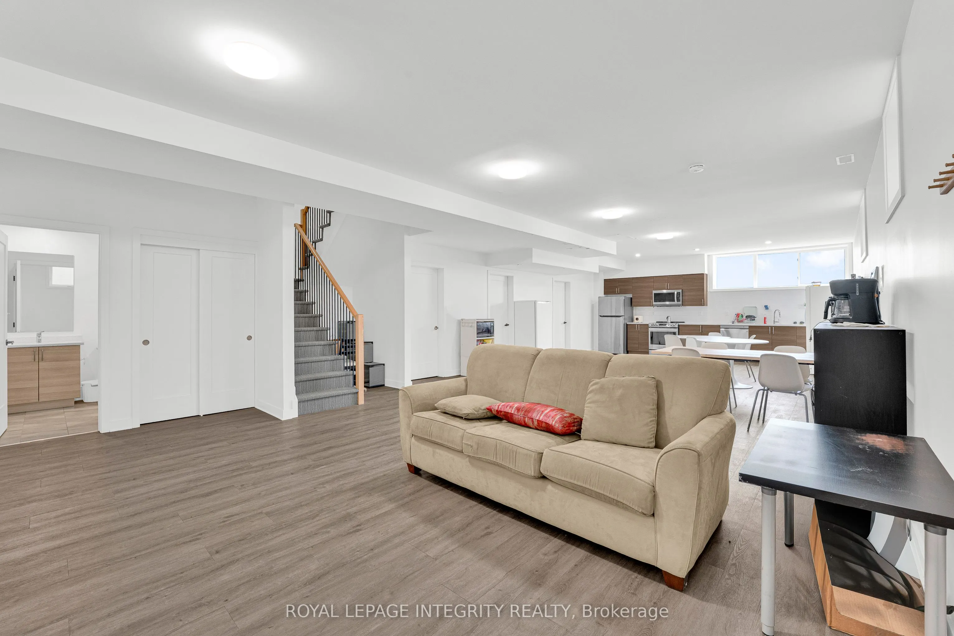 442 SUNNYSIDE Avenue