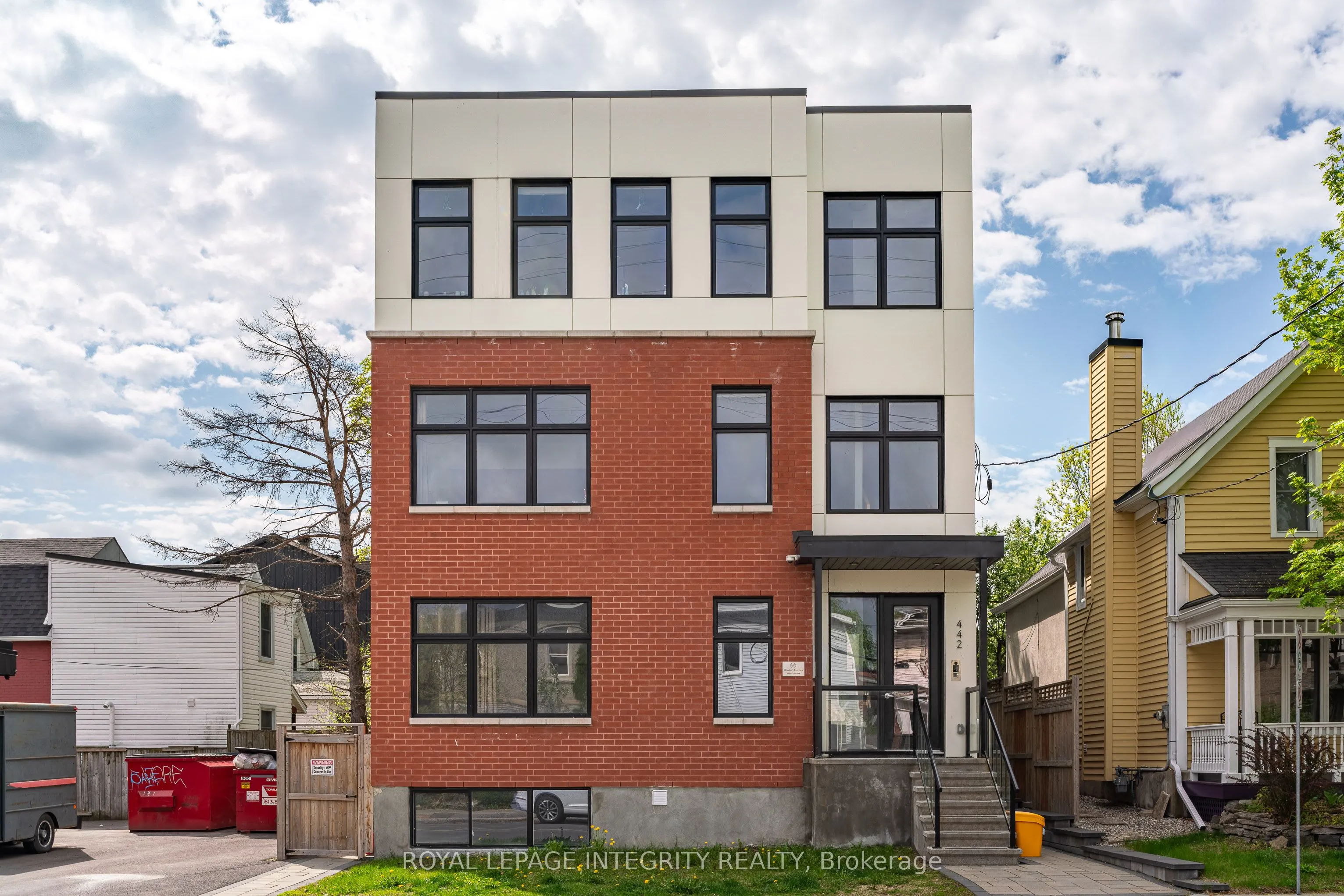 442 SUNNYSIDE Avenue