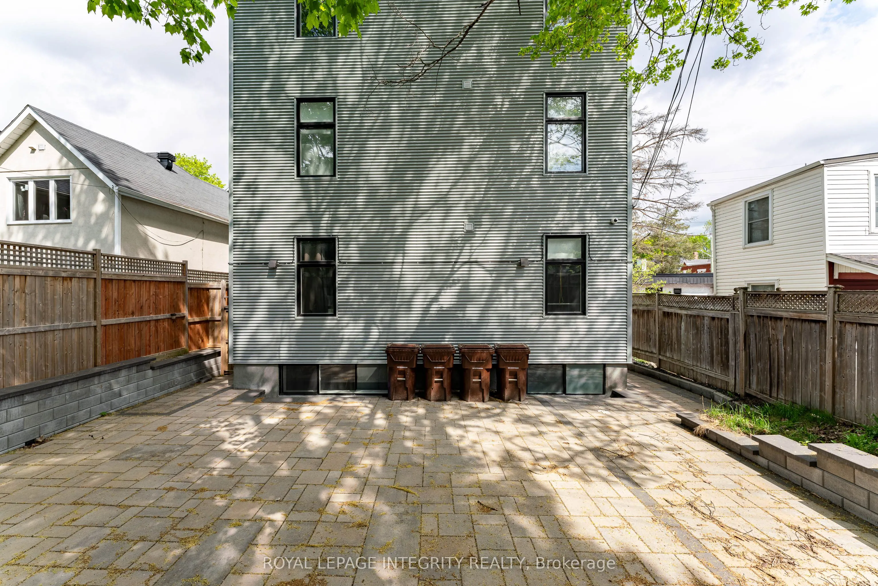442 SUNNYSIDE Avenue