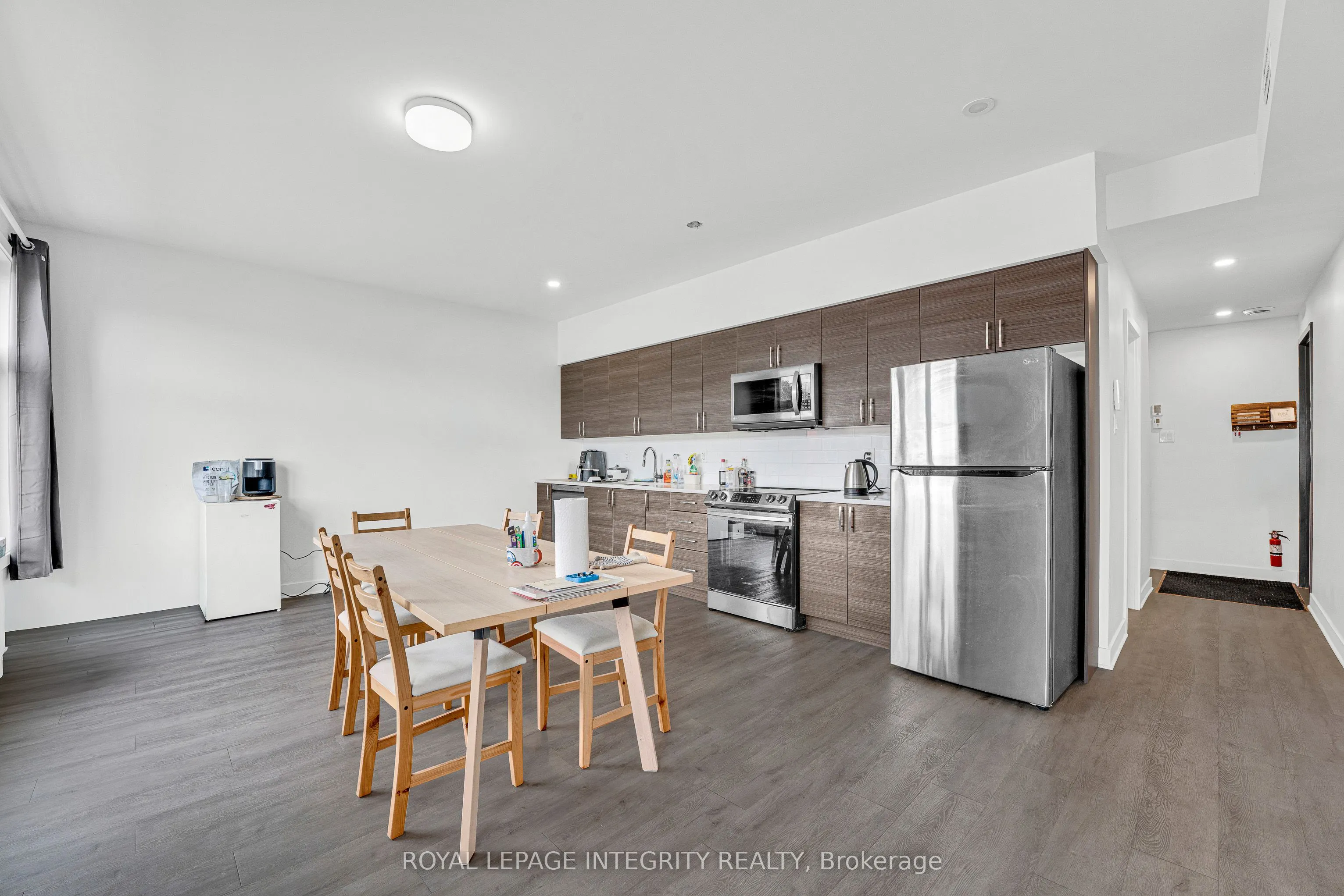442 SUNNYSIDE Avenue