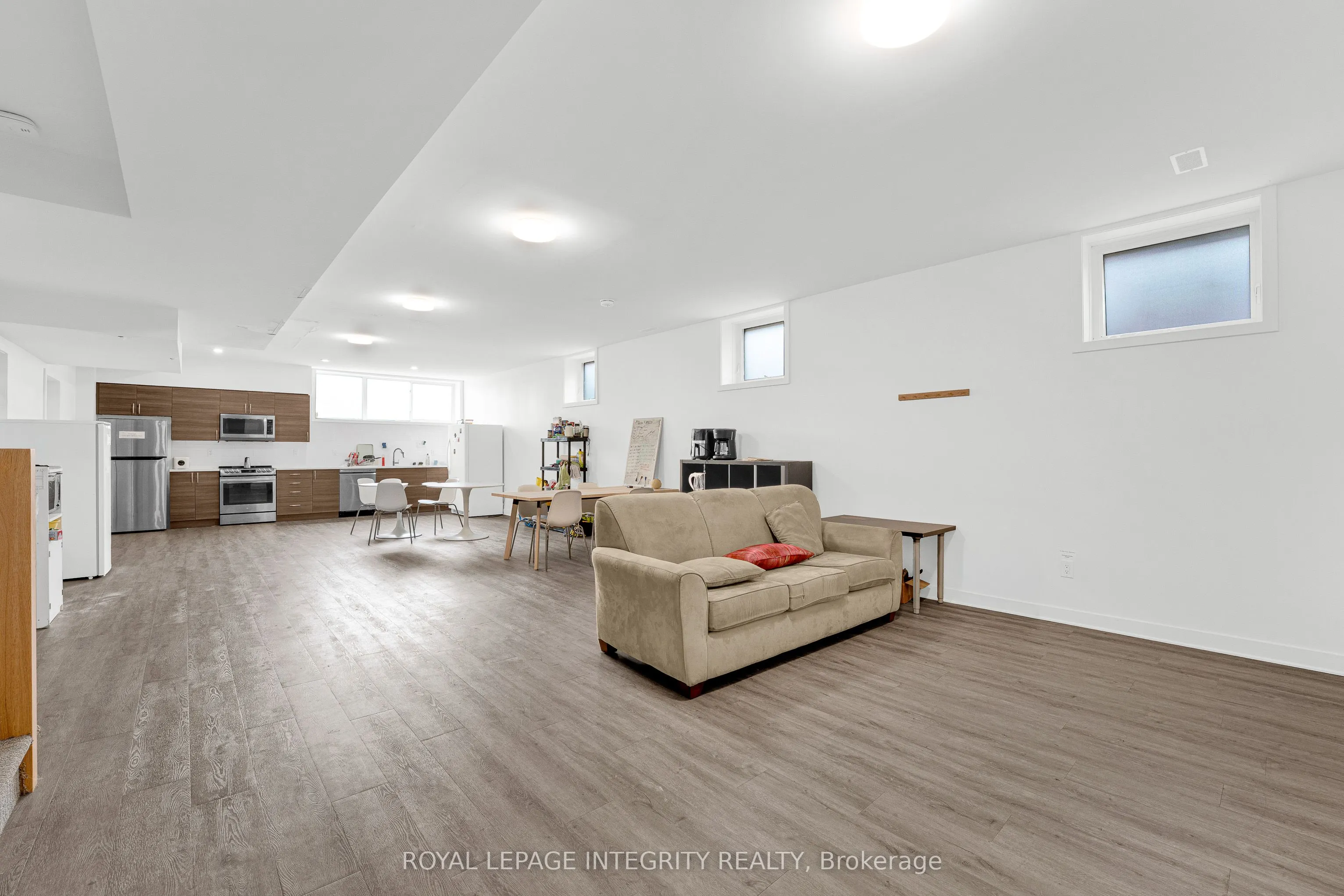 442 SUNNYSIDE Avenue