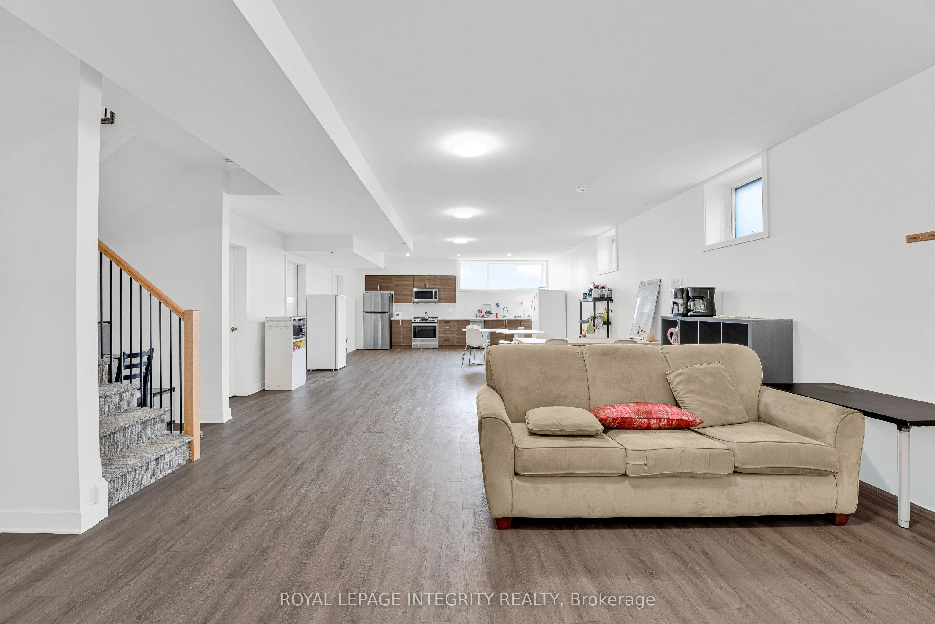 442 SUNNYSIDE Avenue