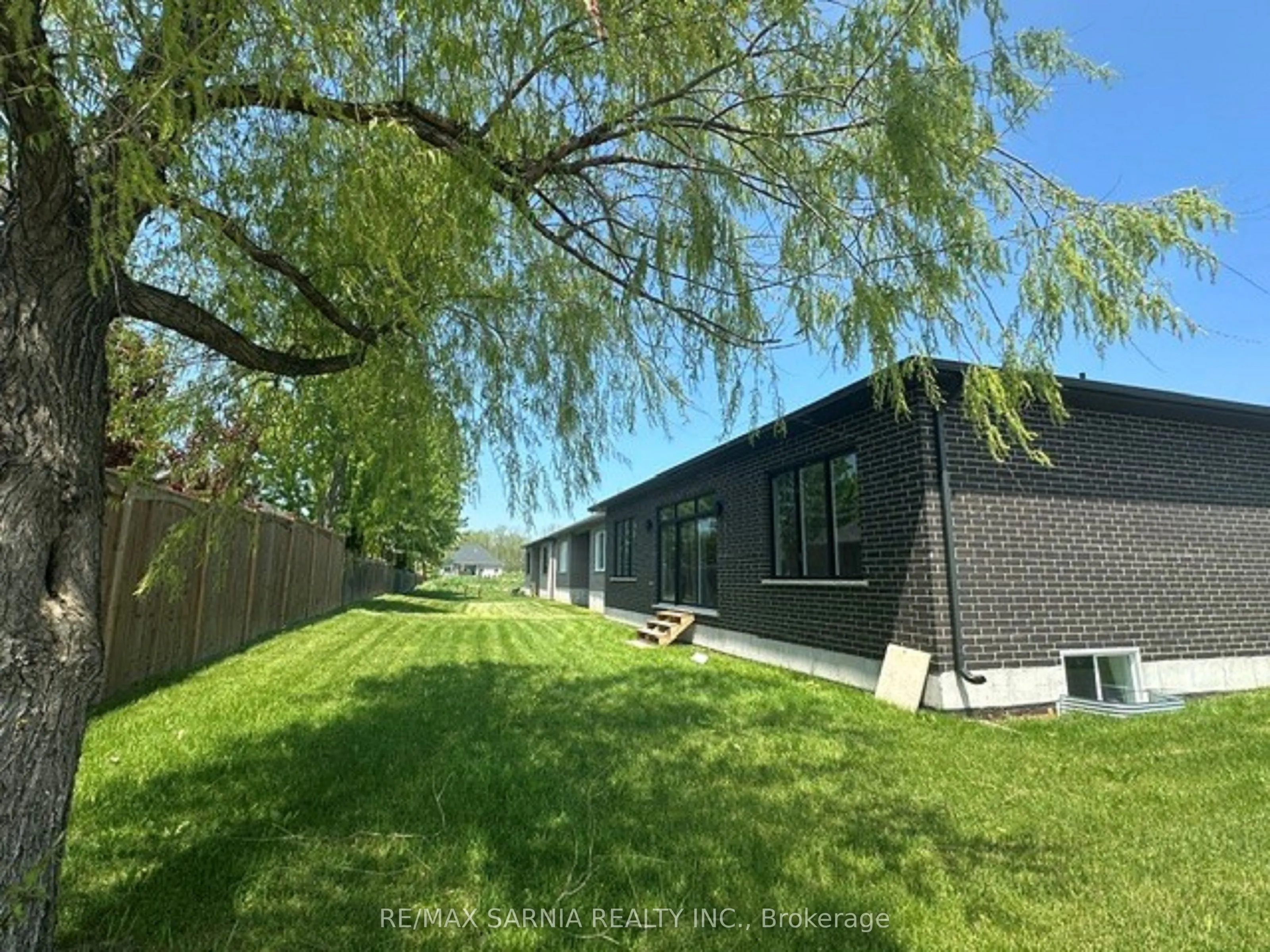 601 Sweetbay Crescent