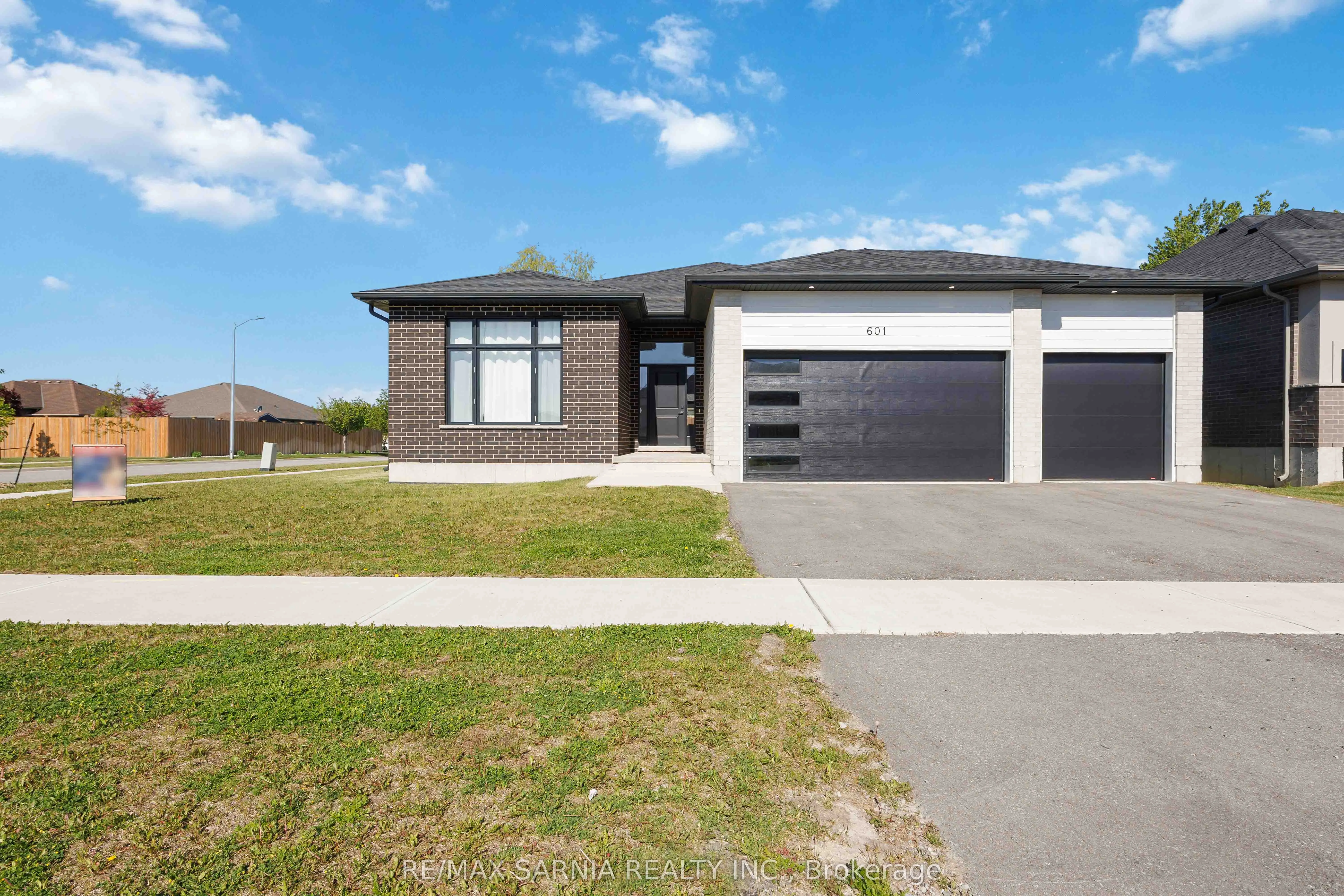 601 Sweetbay Crescent