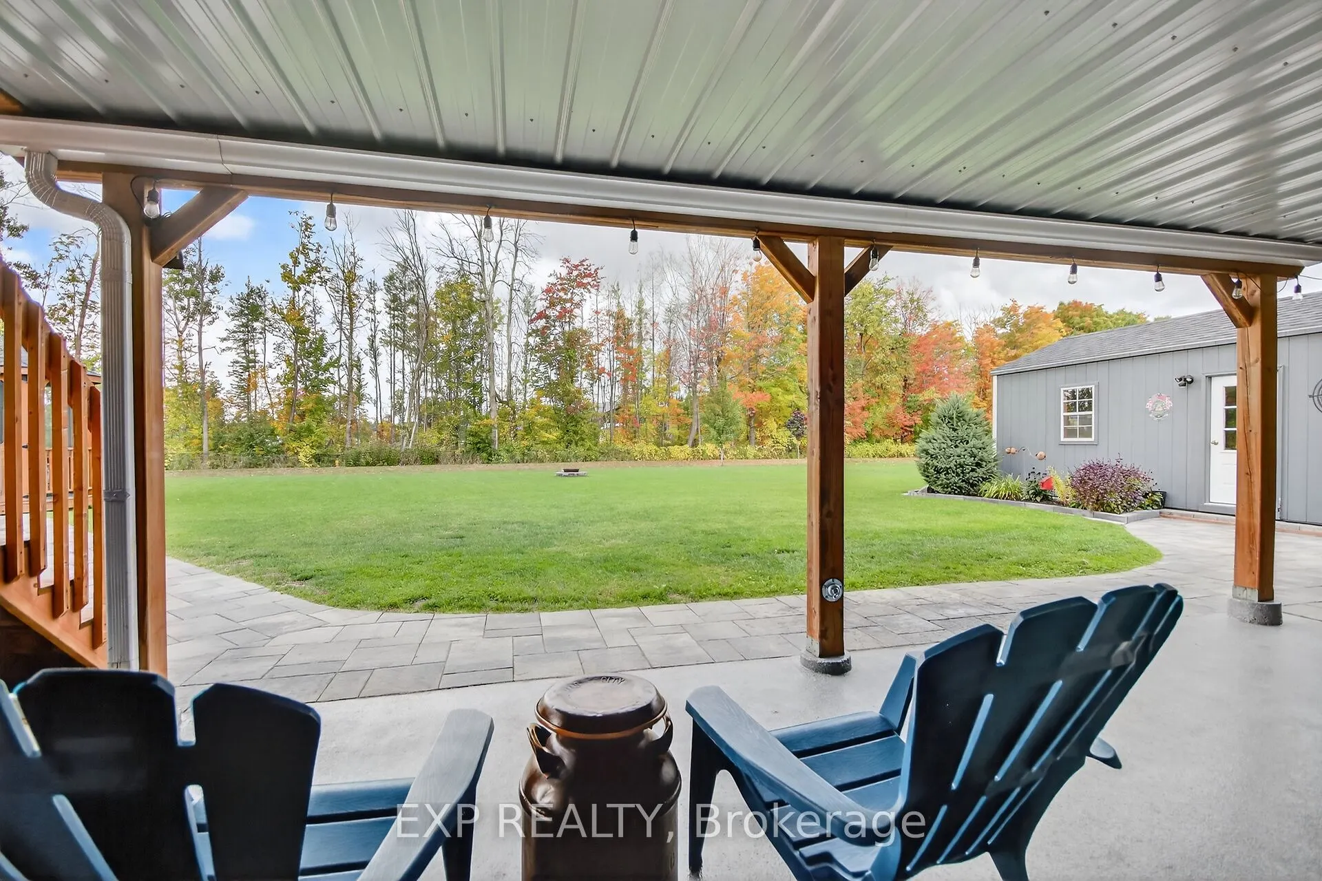 305 Moore Crescent
