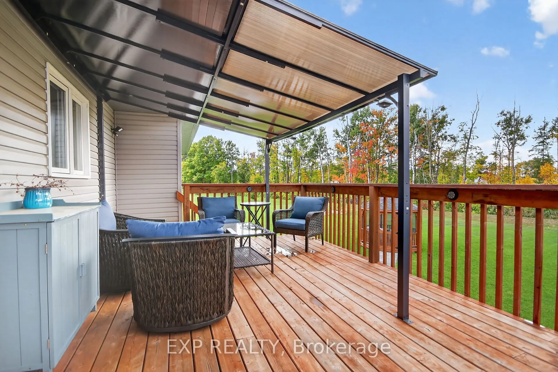 305 Moore Crescent