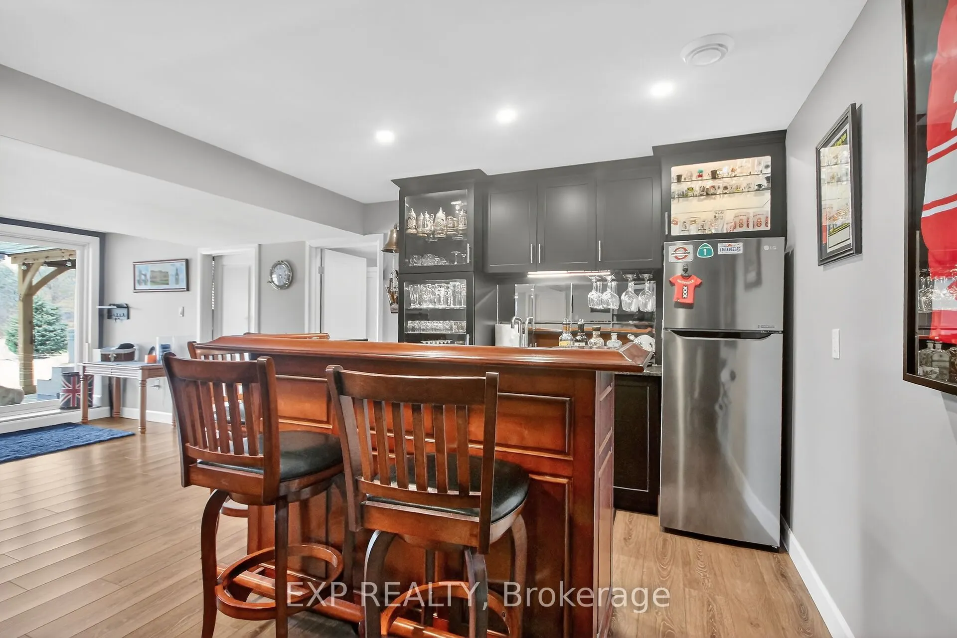 305 Moore Crescent