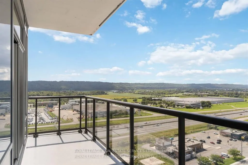 385 WINSTON Road #1702