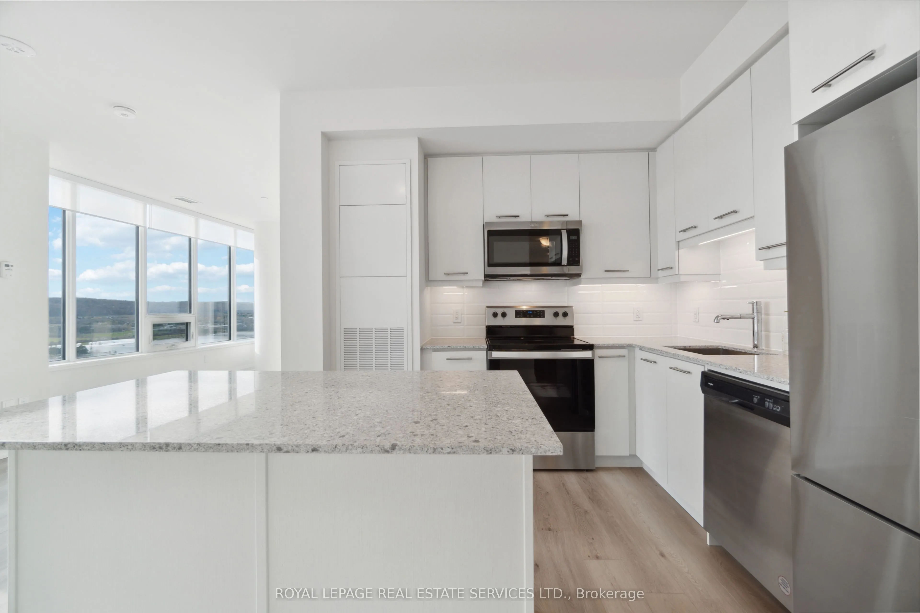 385 WINSTON Road #1702