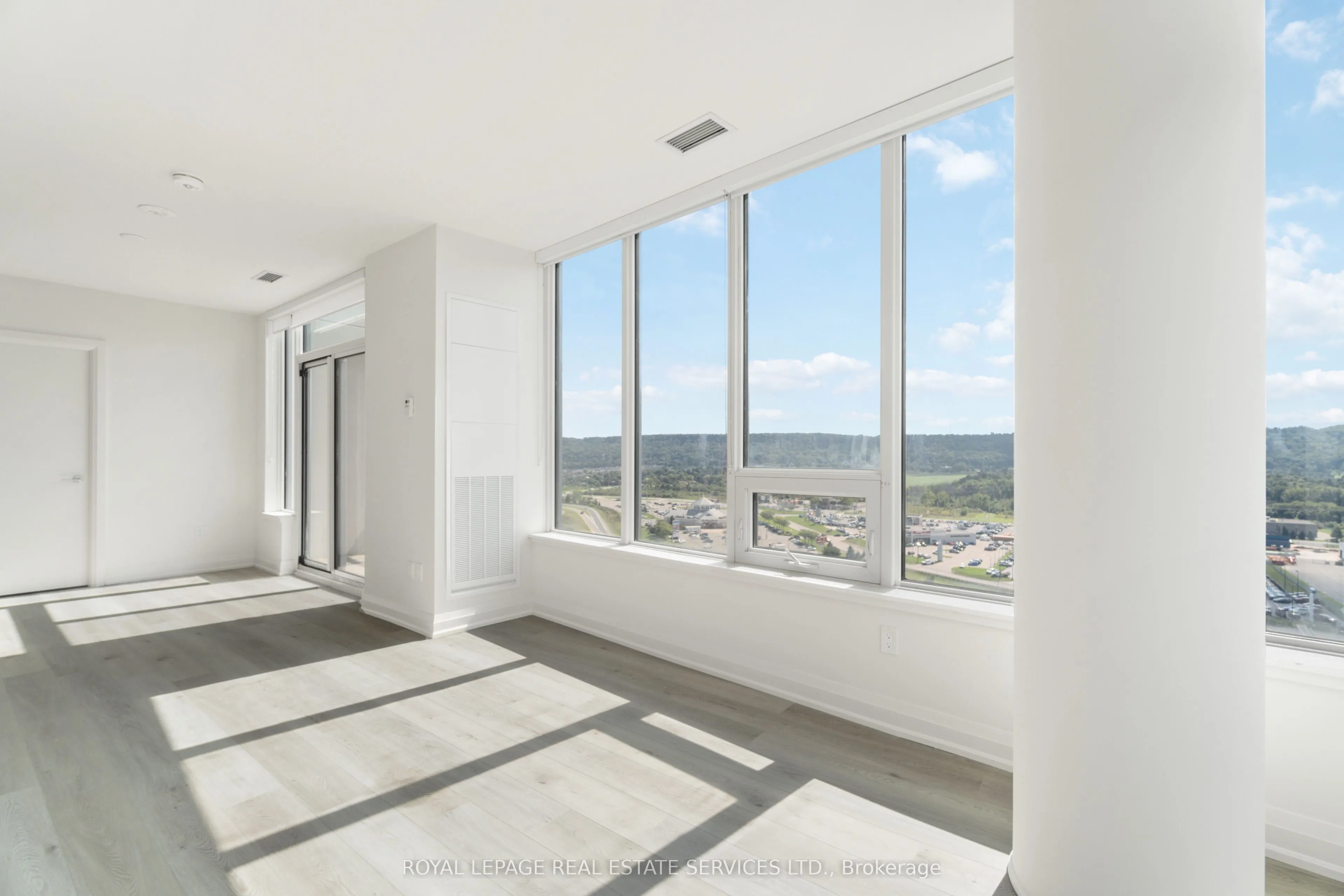 385 WINSTON Road #1702