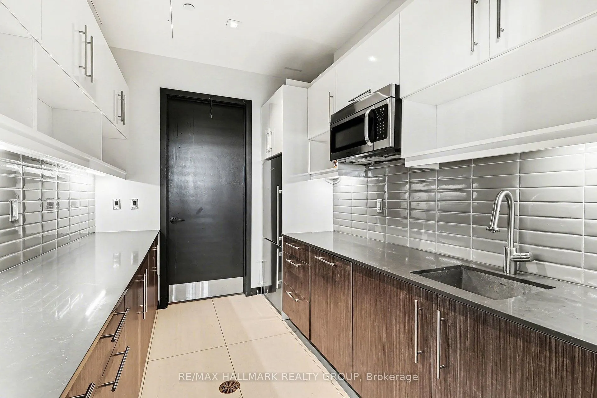 255 Bay Street #1412