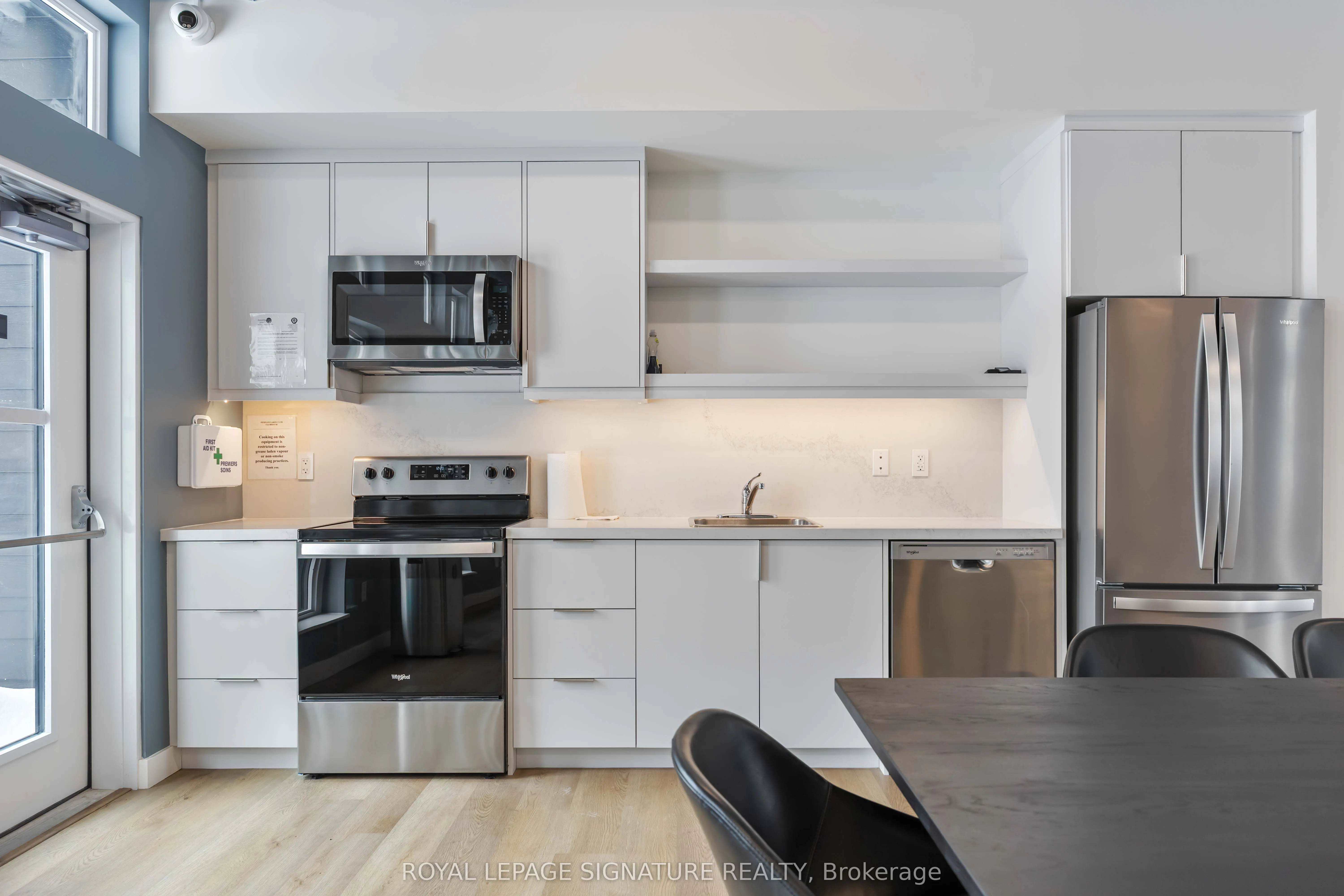 19B West Street N #303