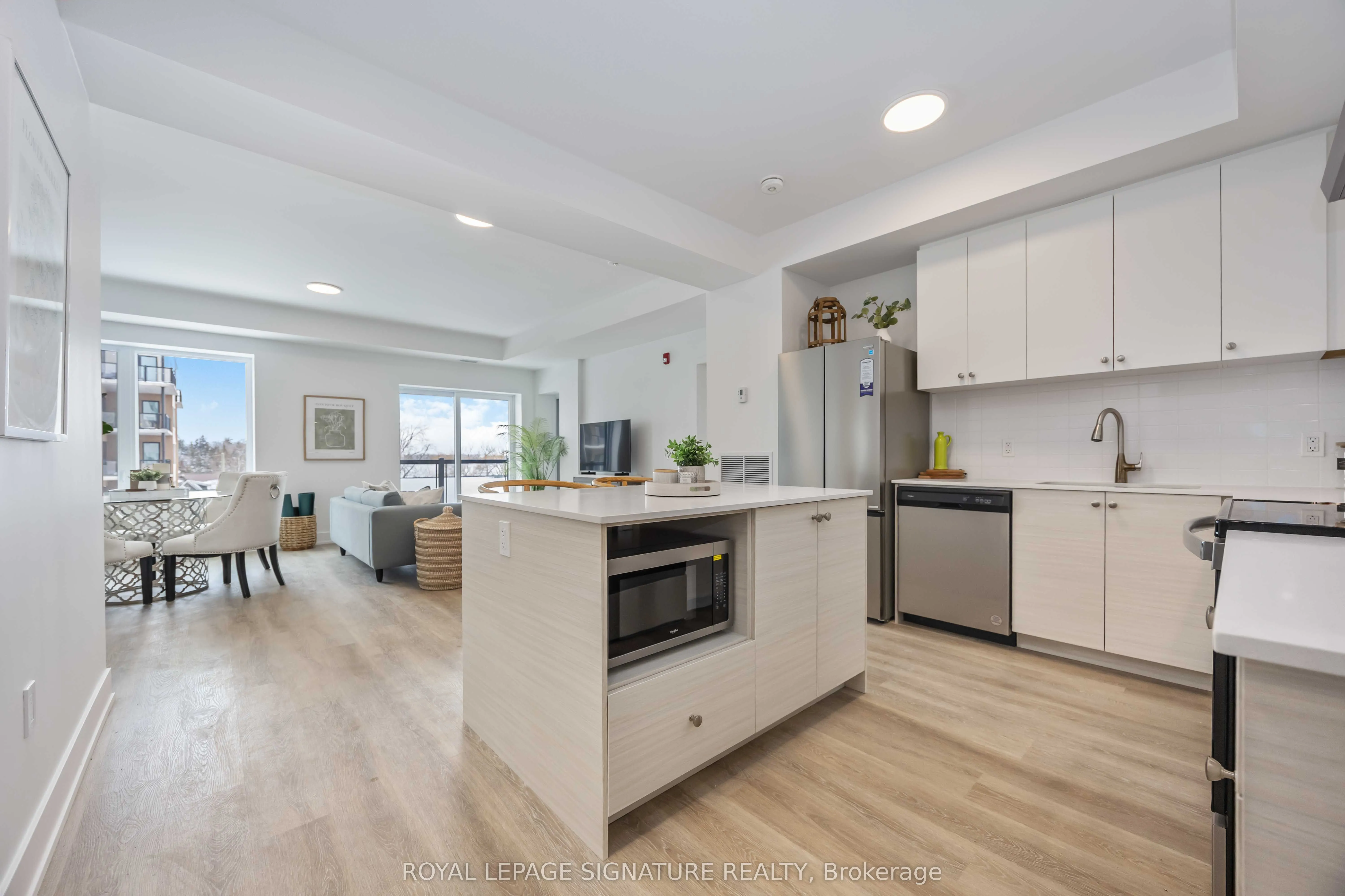 19B West Street N #303