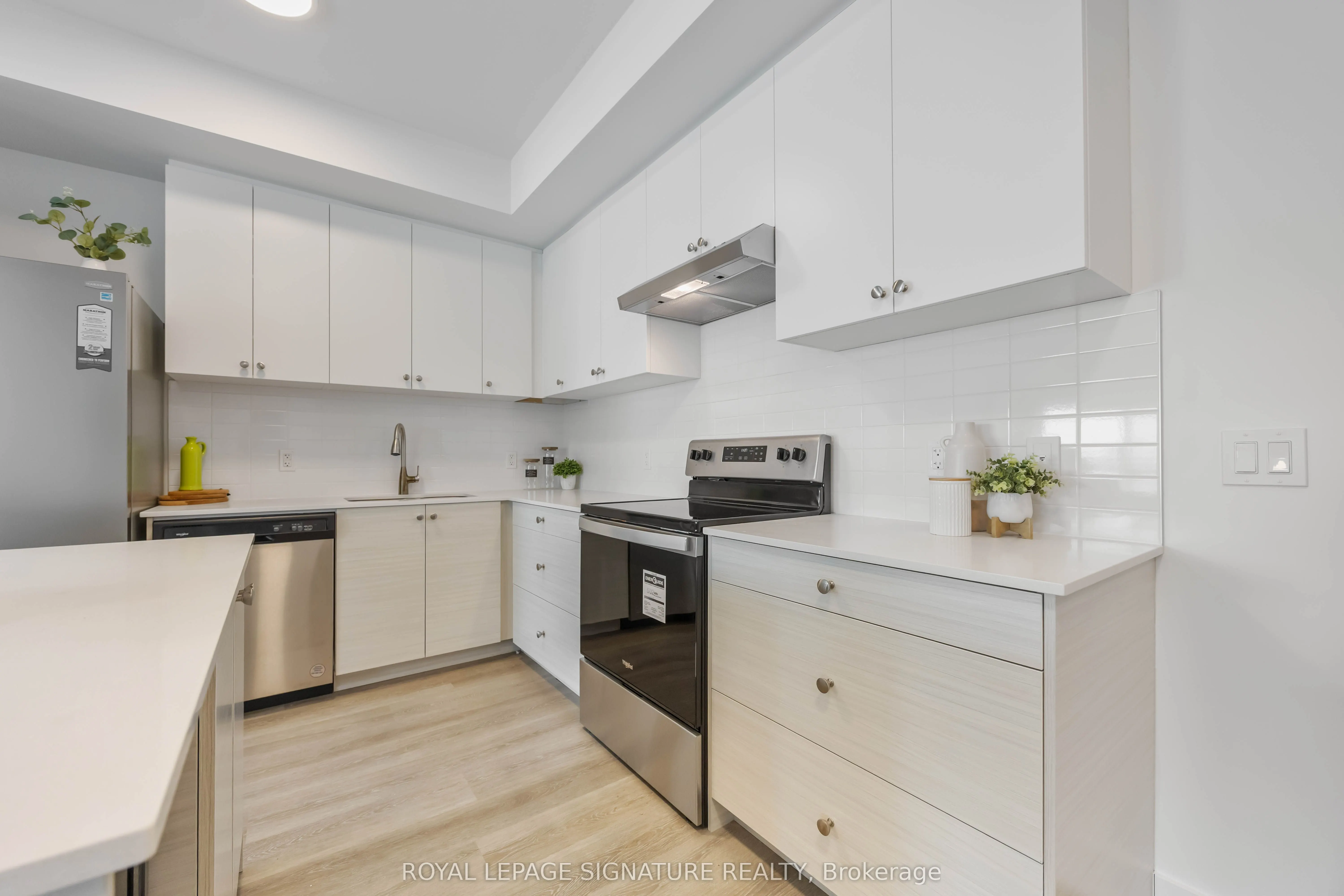 19B West Street N #303