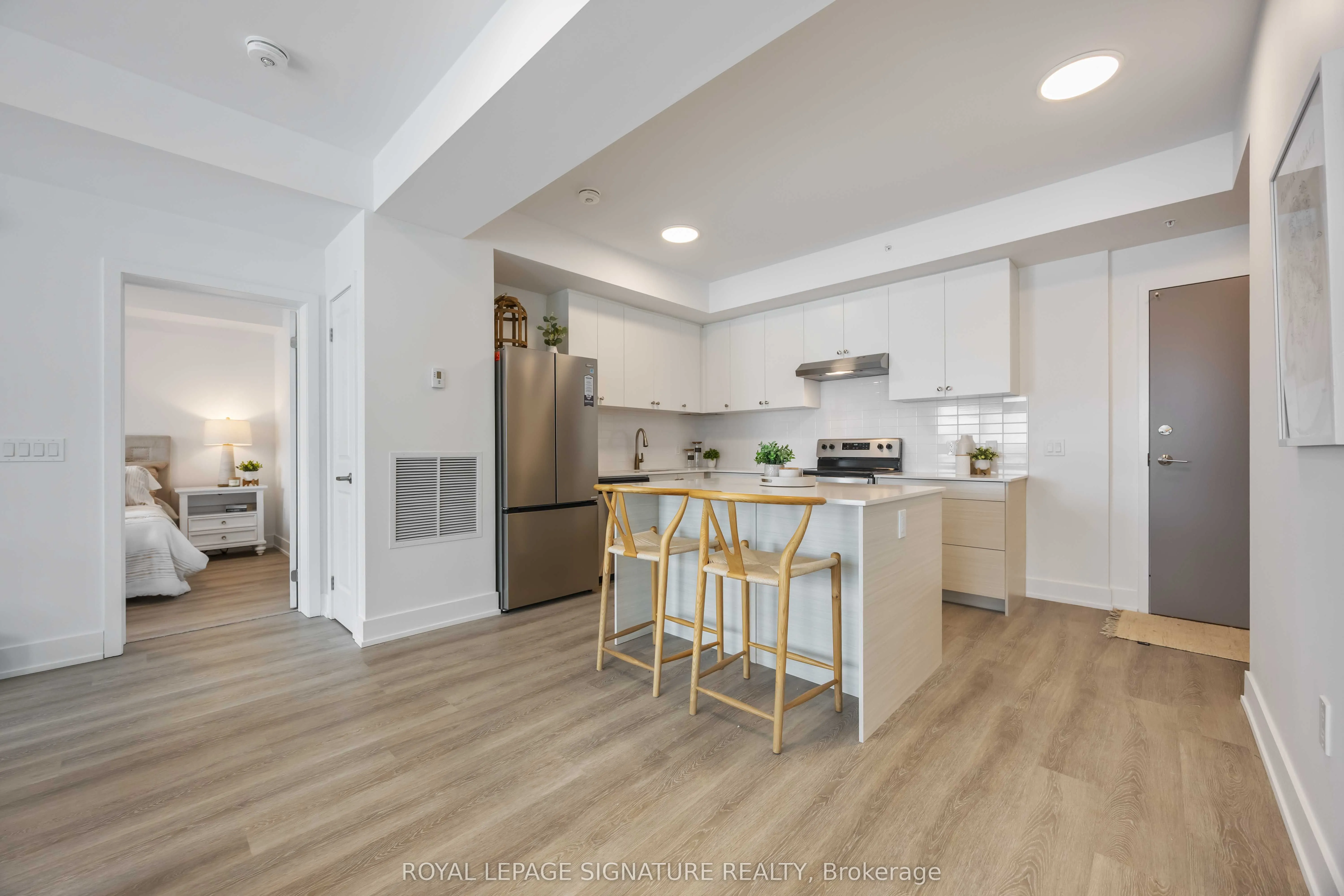 19B West Street N #303