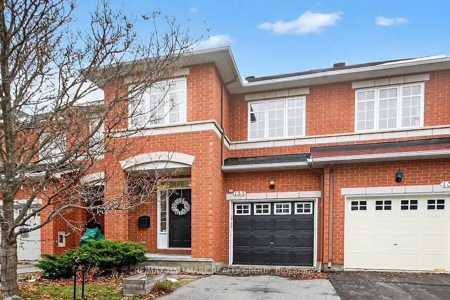135 Gatespark Private