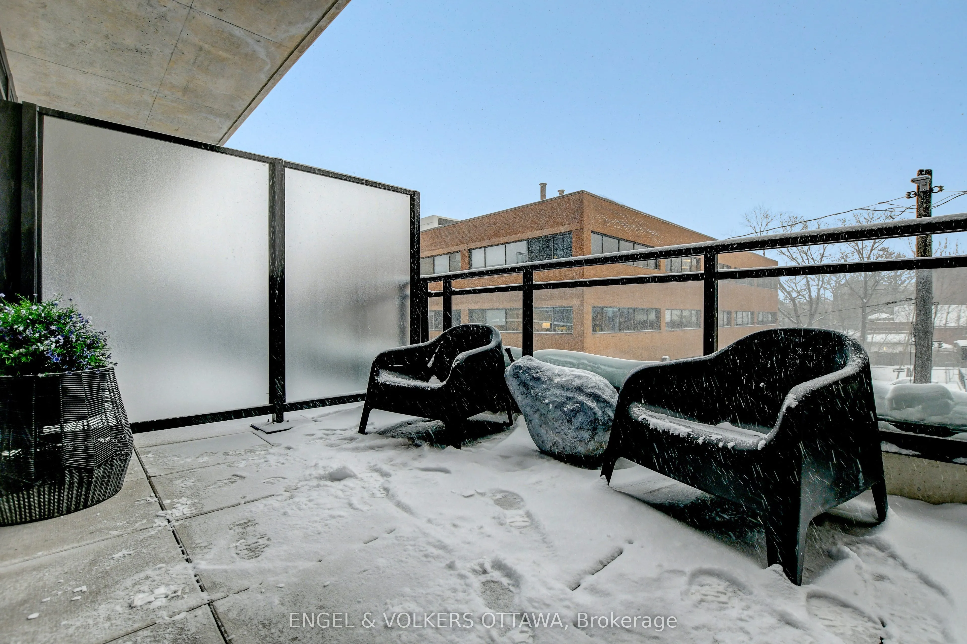 10 James Street #217