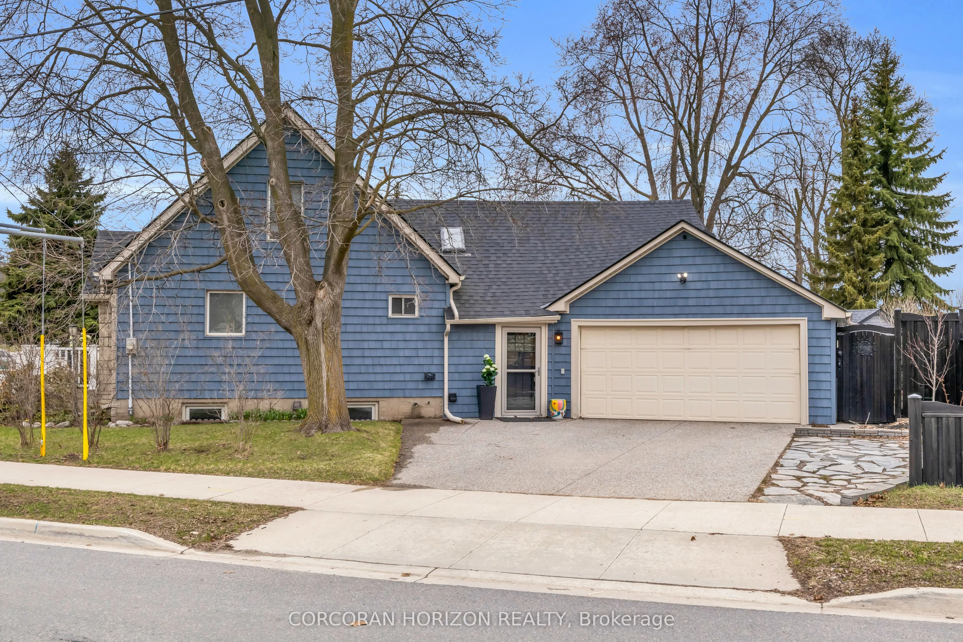 296 Weber Street E