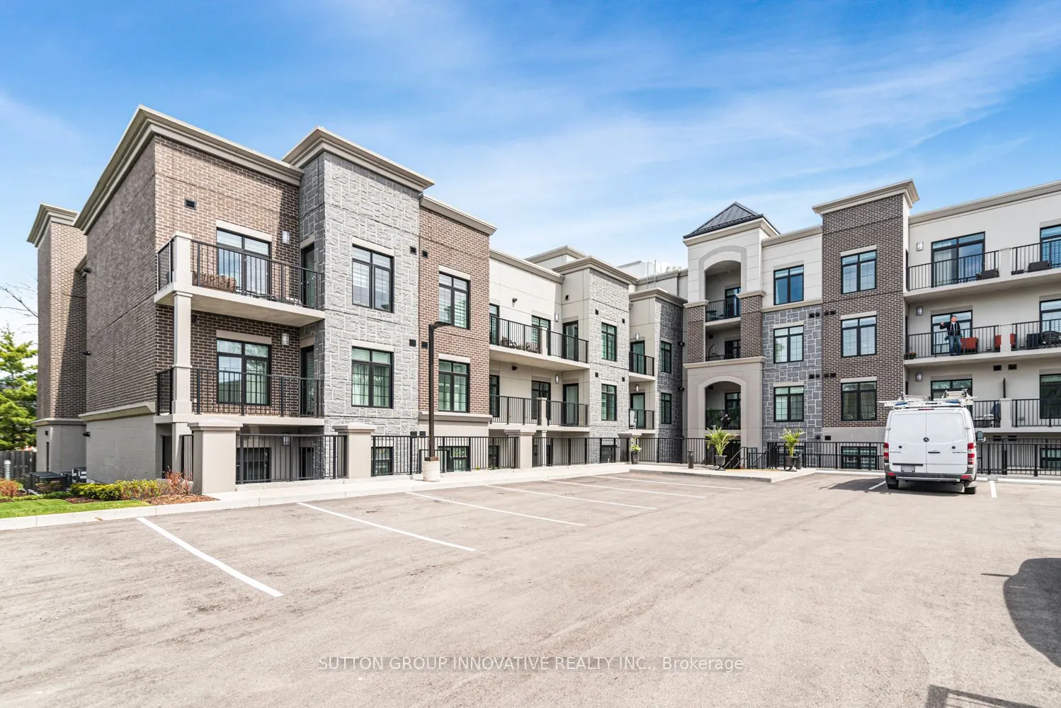153 Wilson Street W #105