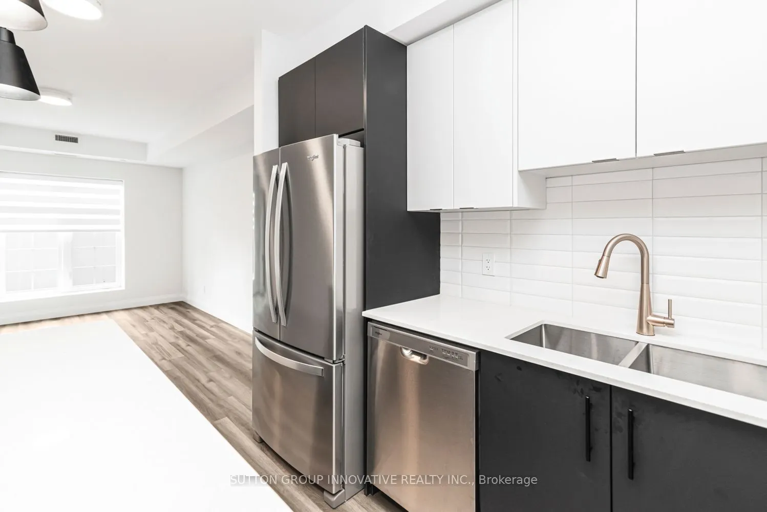 153 Wilson Street W #105