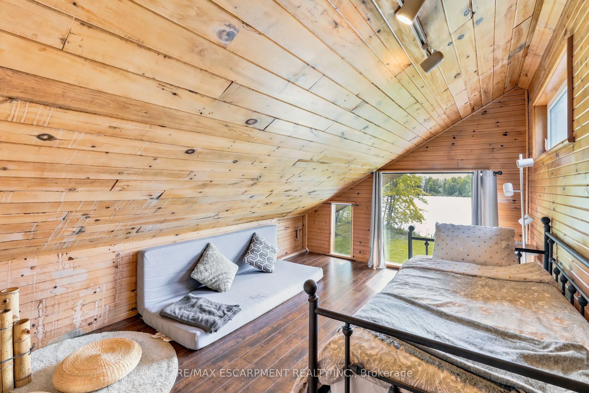 678 Chantler Road