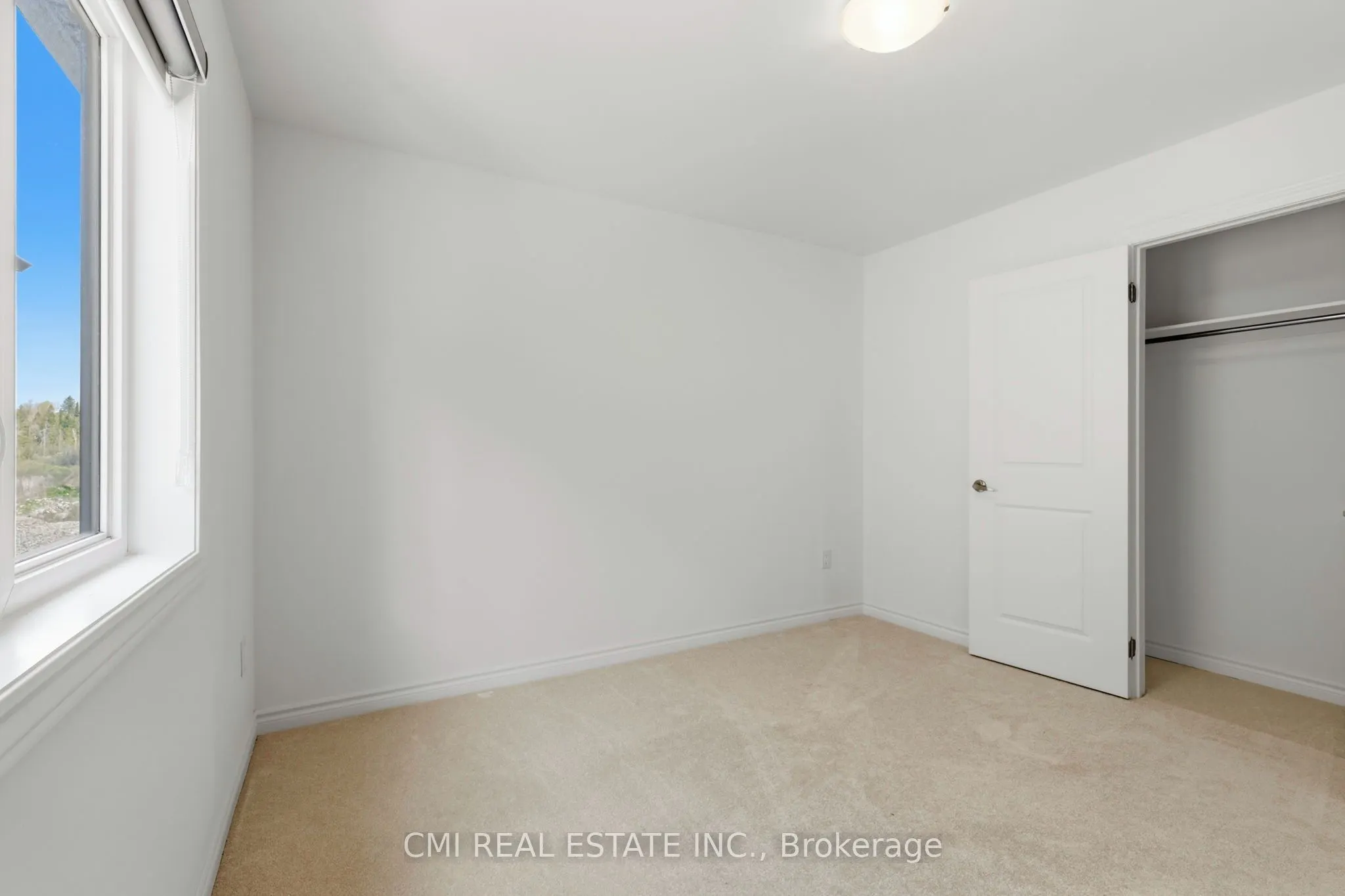 20 Hillcroft Way