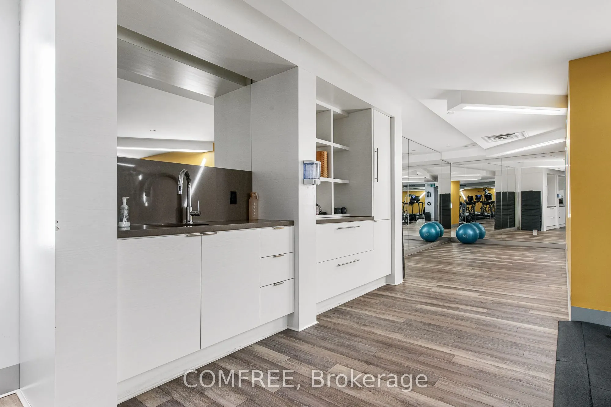 485 Richmond Road #606