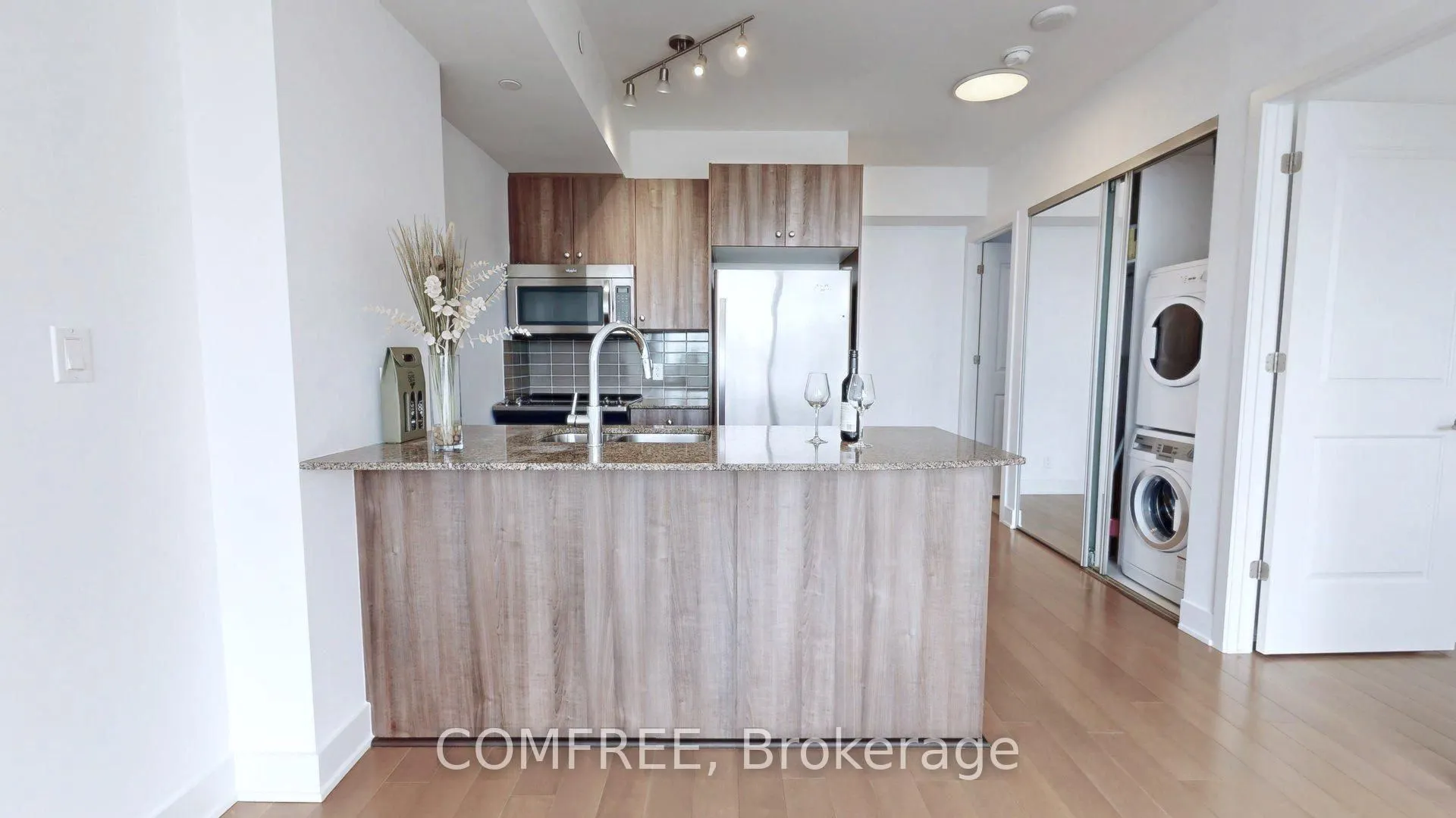 485 Richmond Road #606