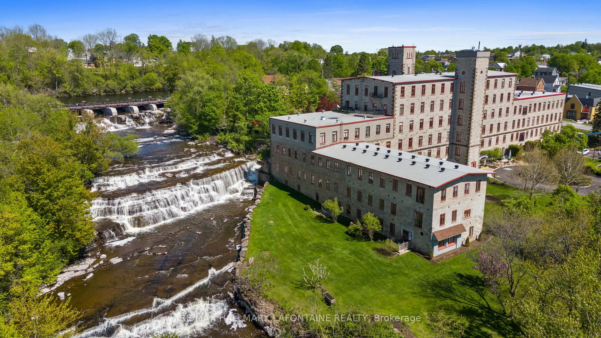 1 Rosamond Street E #107