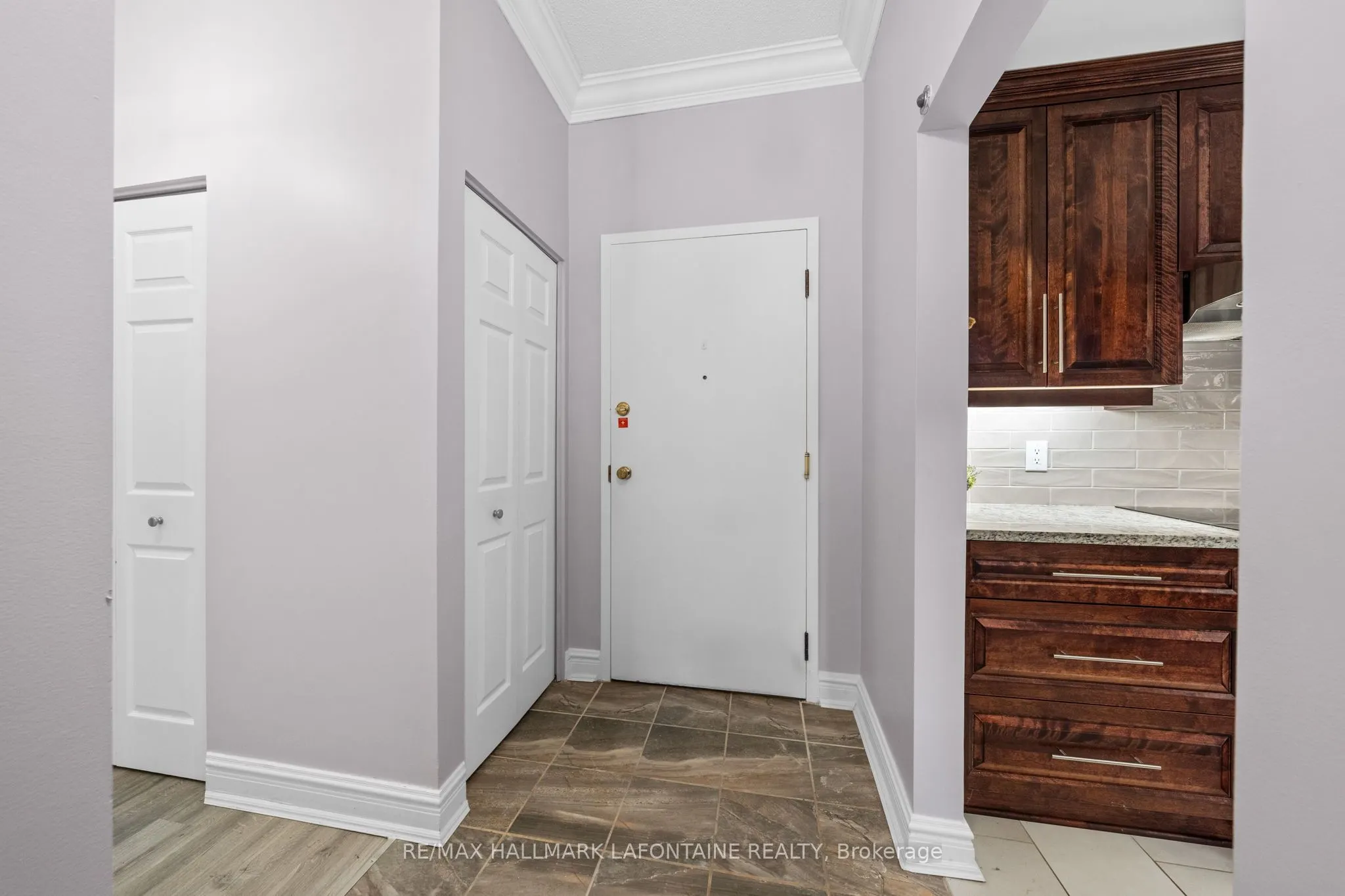 1 Rosamond Street E #107