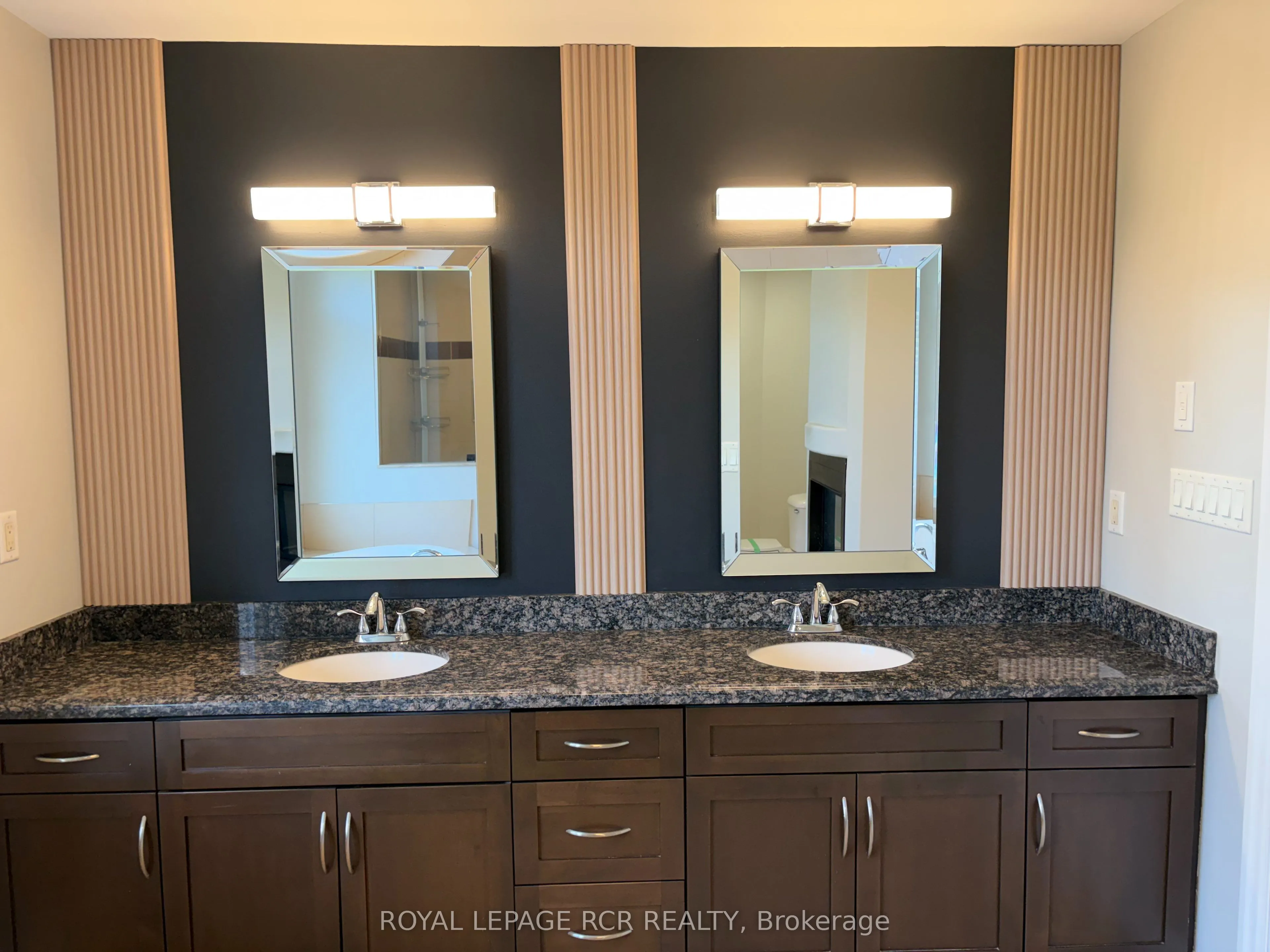25 Brookhaven Crescent